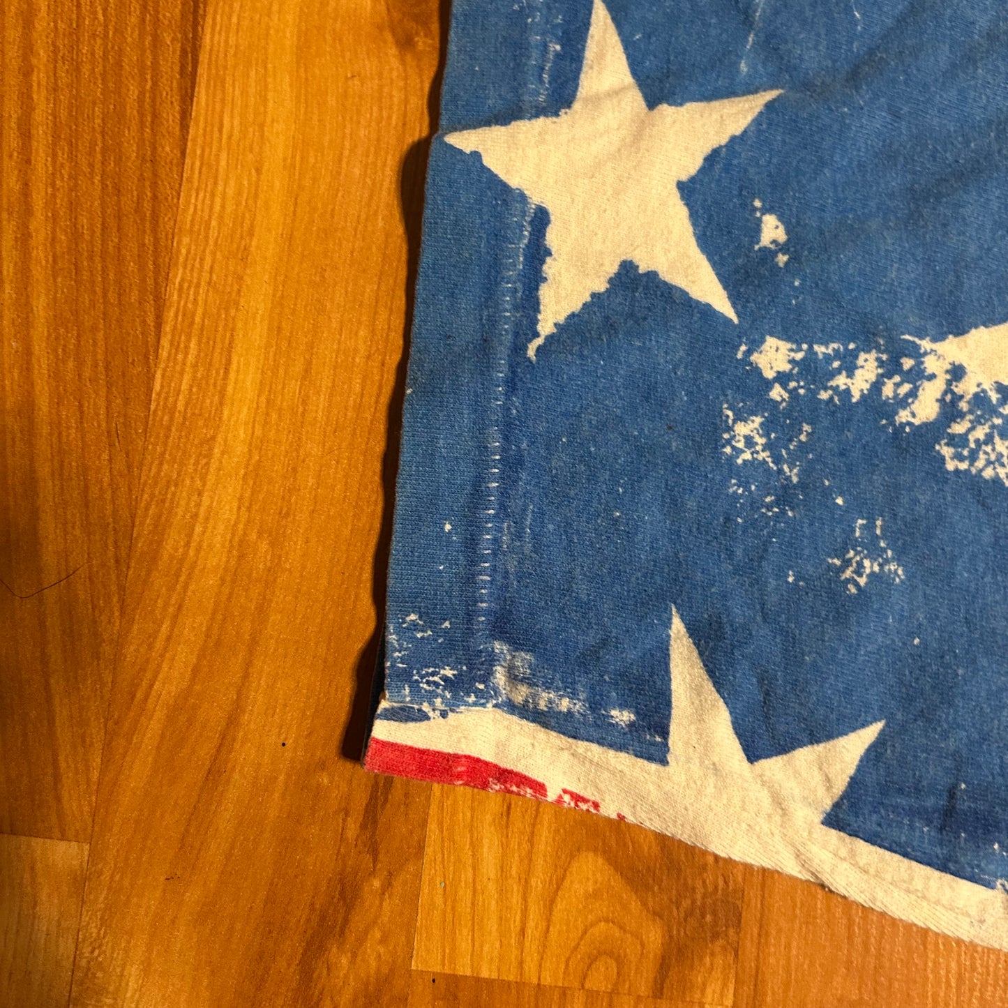 80/90’s USA Flag AOP All Over Red White Blue Print Tshirt - Medium - 21.5” x 27”