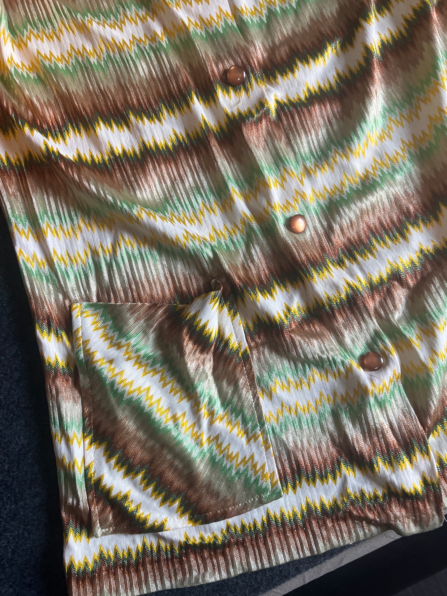 80's Striped Shirt - XSmall - 15" x 29"