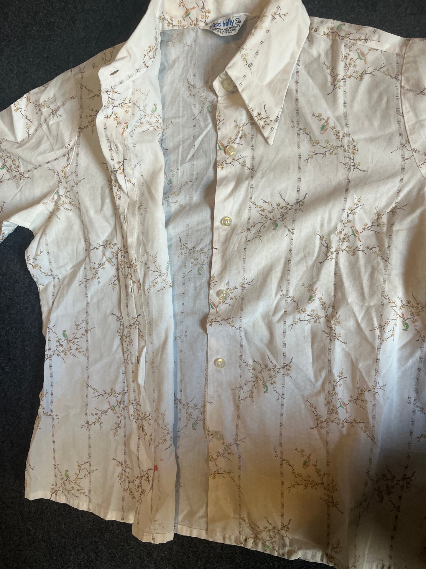 60/70's Miss Holly Button Down Shirt - Medium - 20.5" x 27"