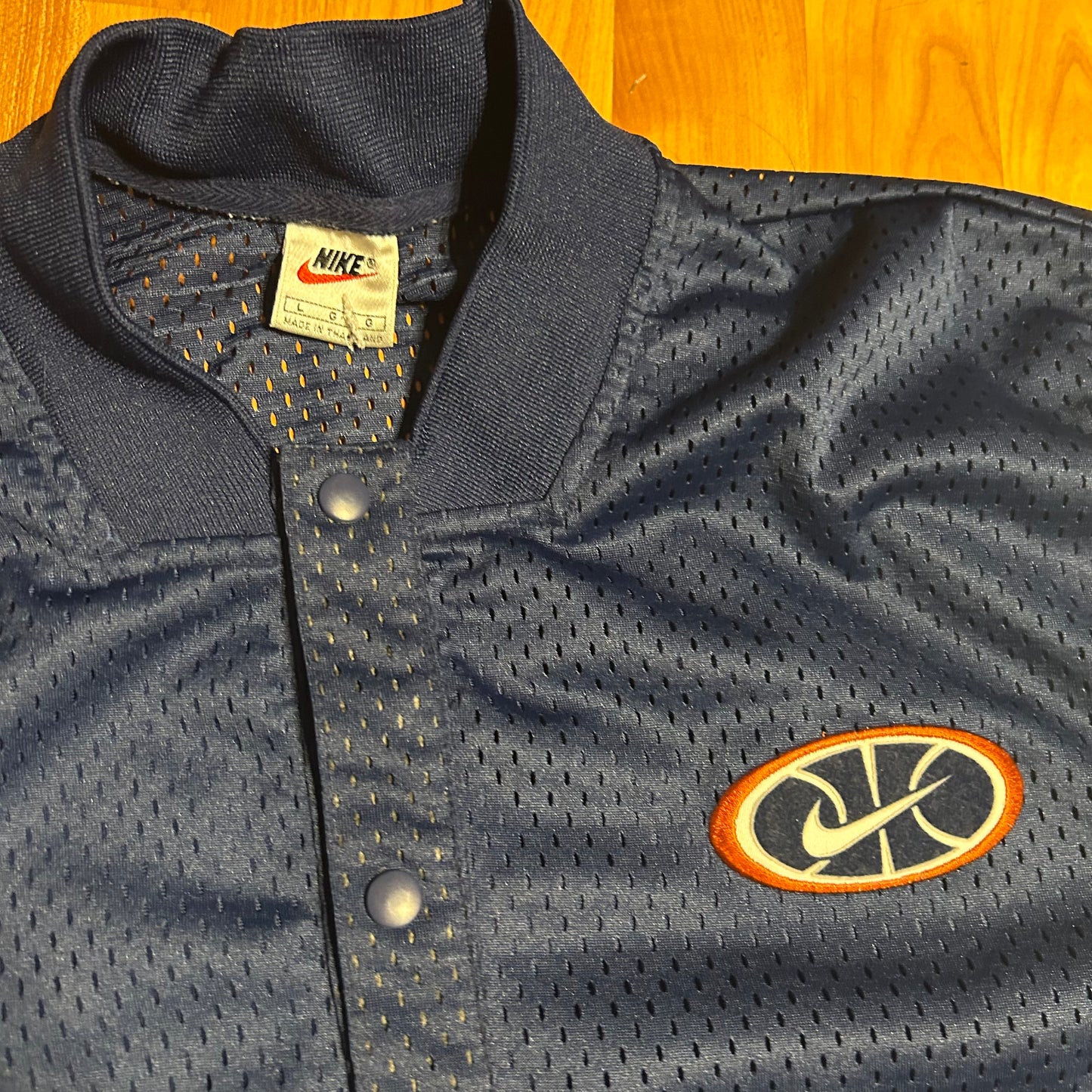 90's Nike Basketball Warmup Button up Short Sleeve Shirt - Large - 23” x 30”