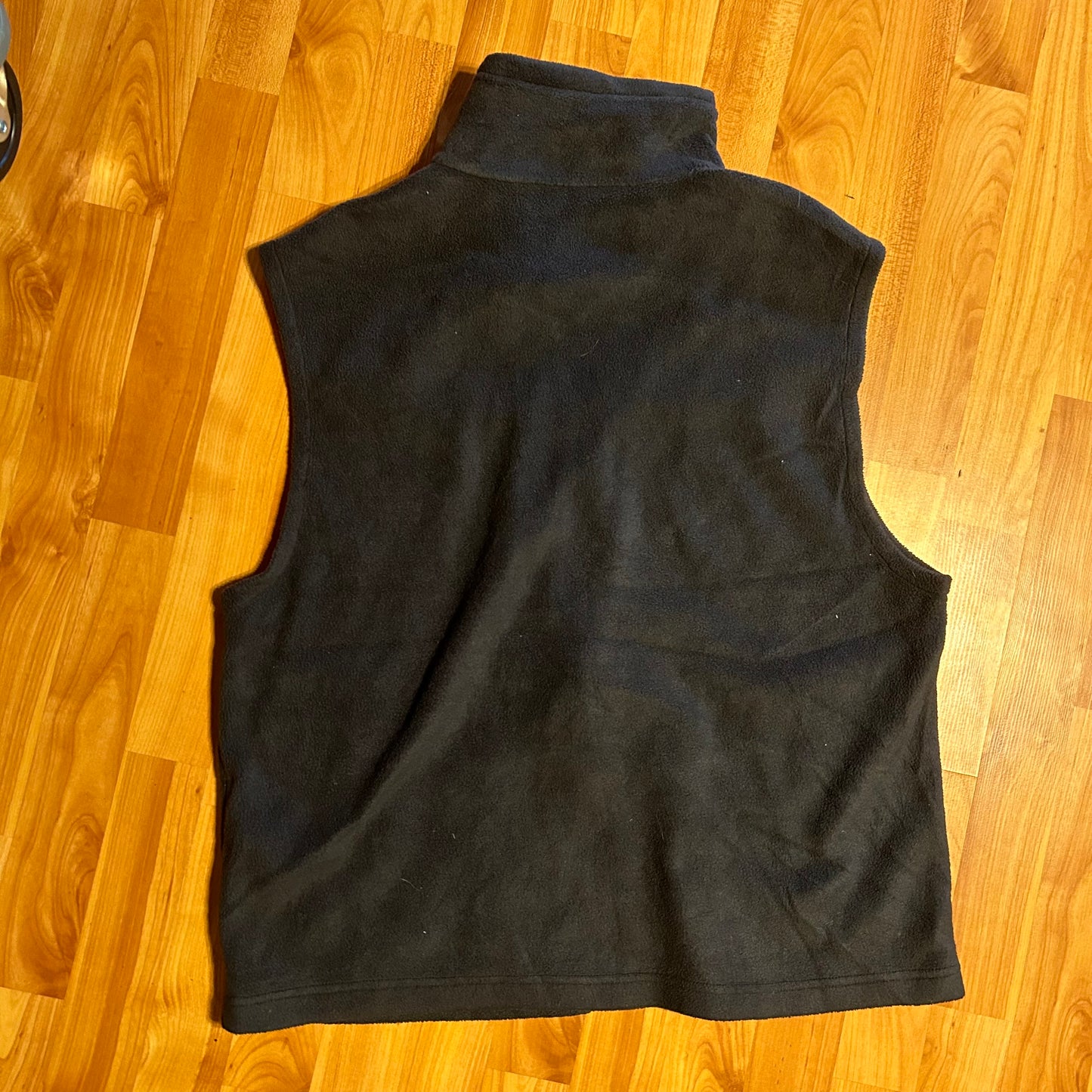 Columbia Fleece Vest - Large - 22” x 25.5”