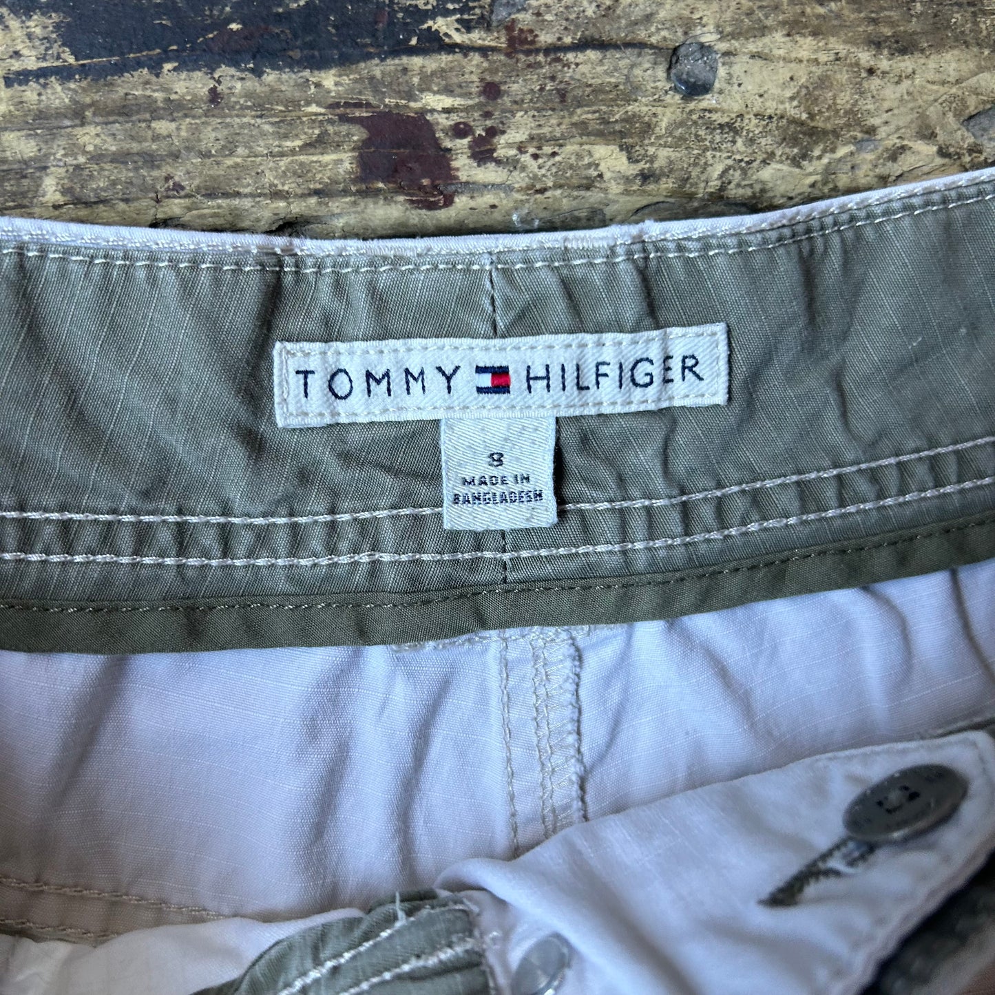 Tommy Hilfiger Khaki Shorts - 31” x 4.5”