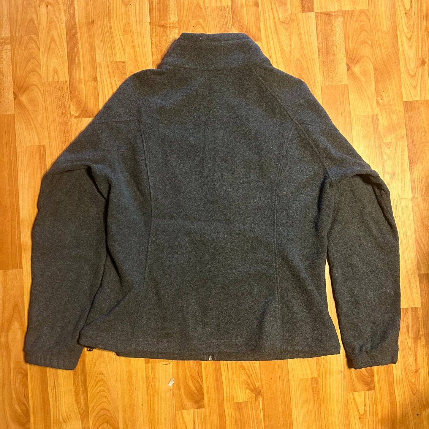 Columbia Grey Fleece ZIp Up Jacket - Large - 23” x 26”