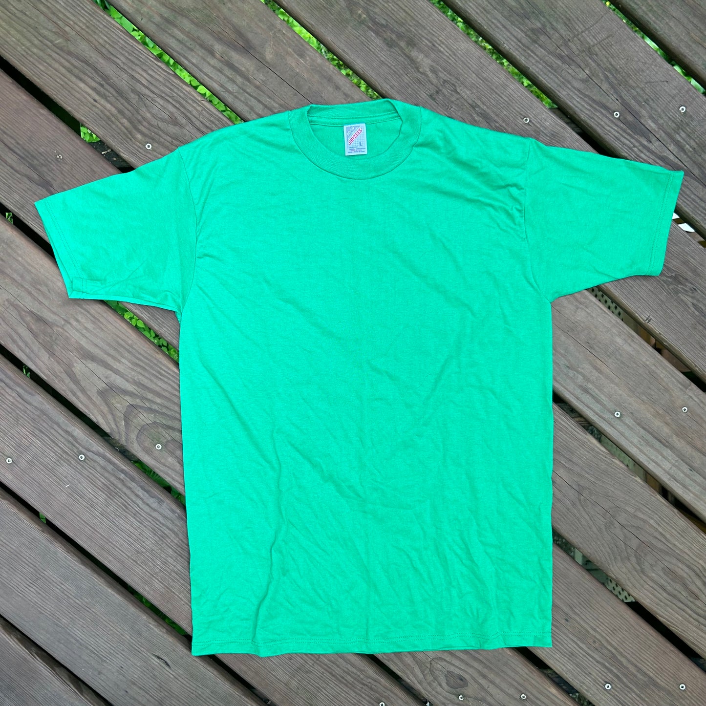 90’s Jerzees Green Blank Tshirt - Medium - 20” x 31”