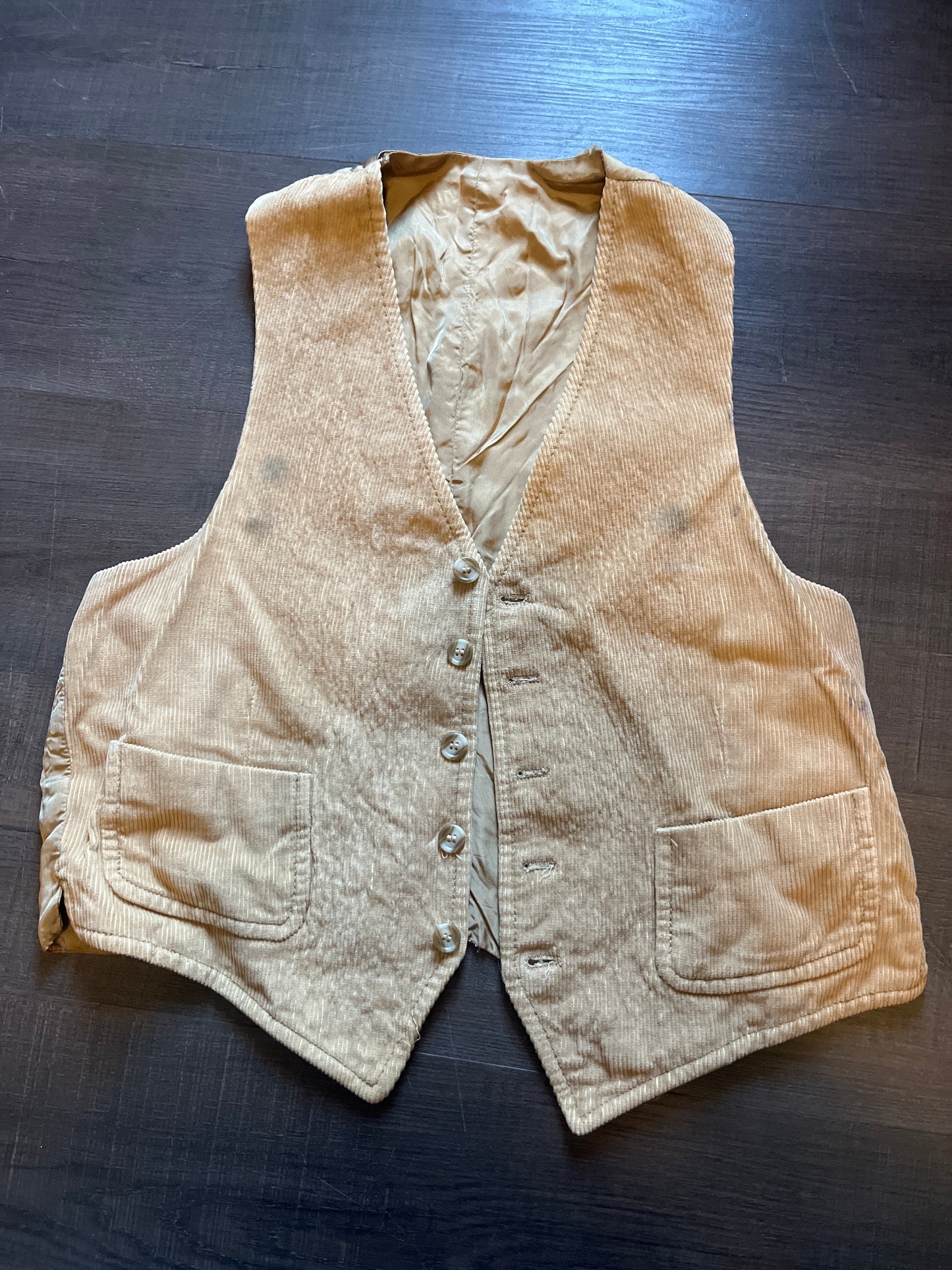 Corduroy Vest - Medium - 20" x 20"