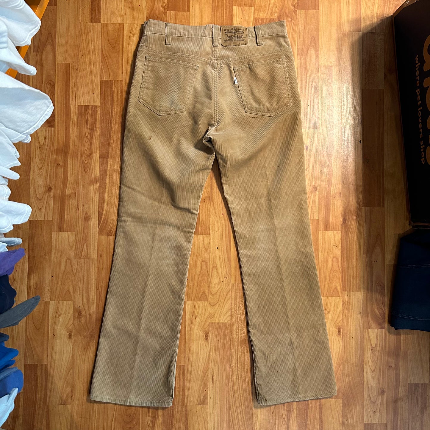 70/80’s Levi’s 517 White Tab Brown Corduroy Pants - 33” x 32”