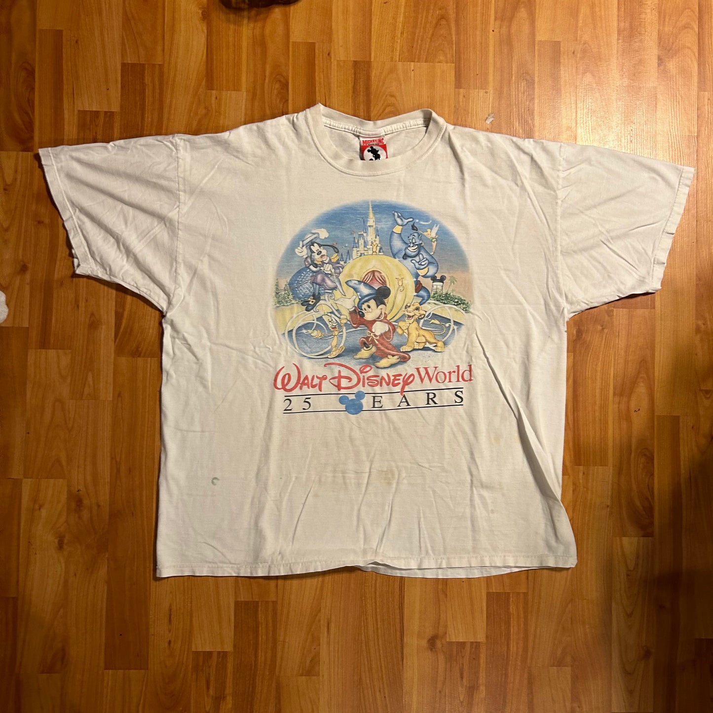 Mickey Inc Walt Disney World 25 Years Tshirt - XLarge - 25” x 28”