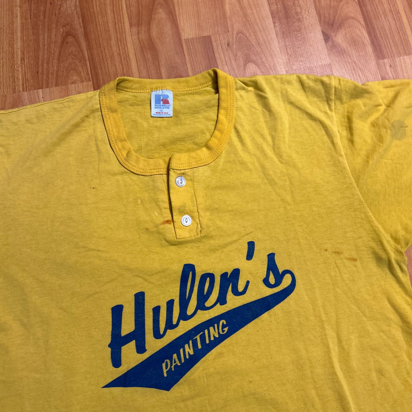 80's Russell Athletics Huler's Painting Quarter Button Up Yellow Baseball Shirt - Medium - 21" x 27"