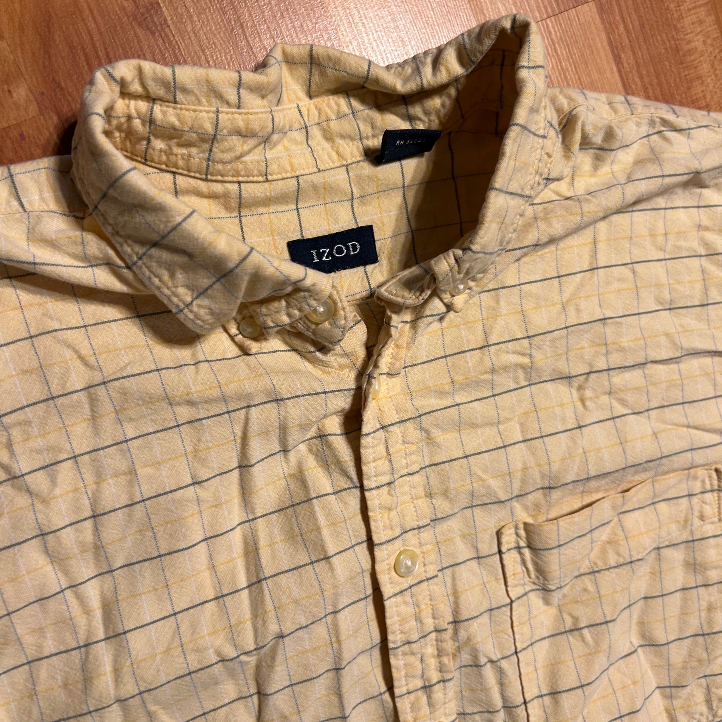 Izod Yellow Checkered Plaid Yellow Button Up Shirt - Boxy XLarge - 28" x 31"