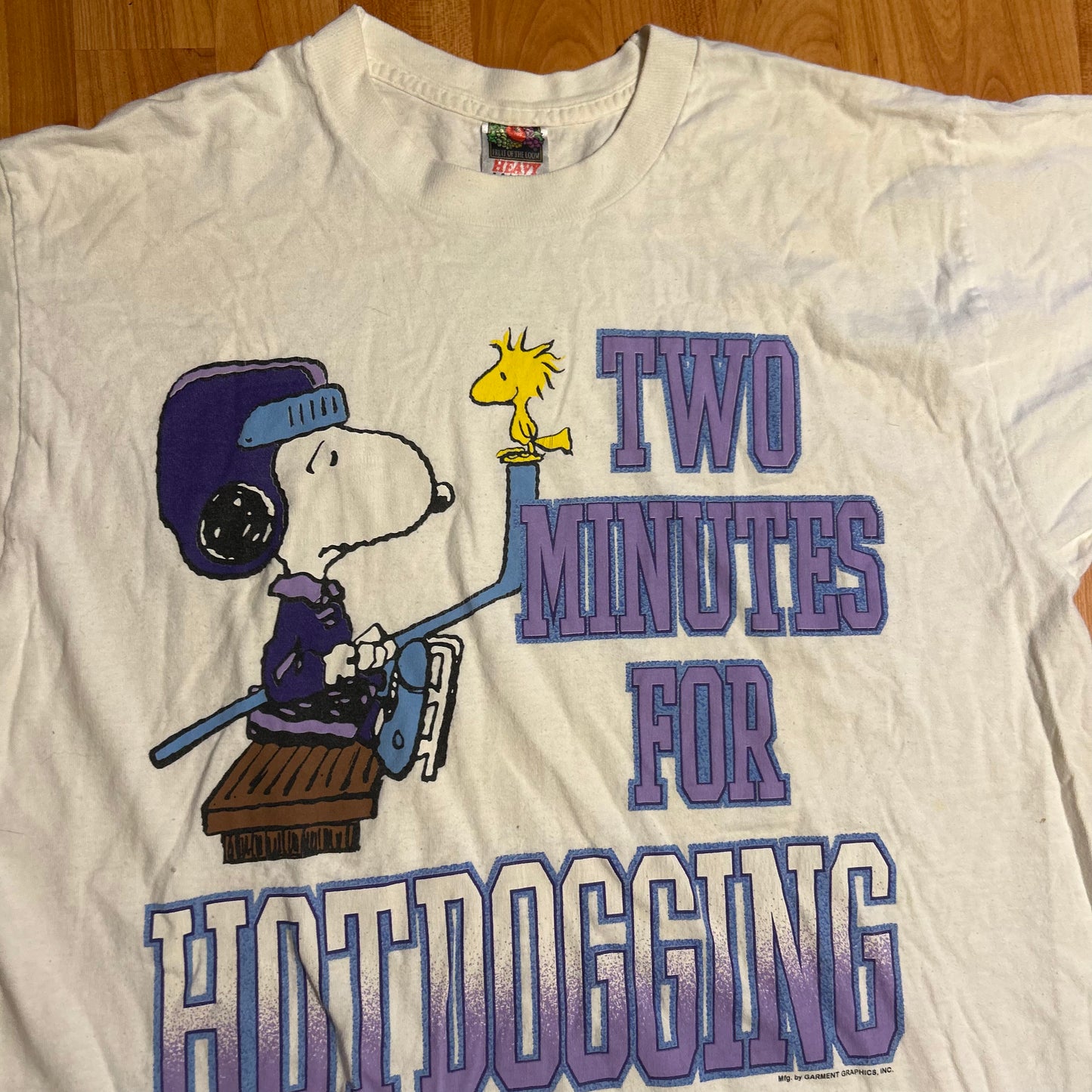 90's FOTL Two Minutes for Hotdogging Snoopy Peanuts White Tshirt - Large - 22" x 30"