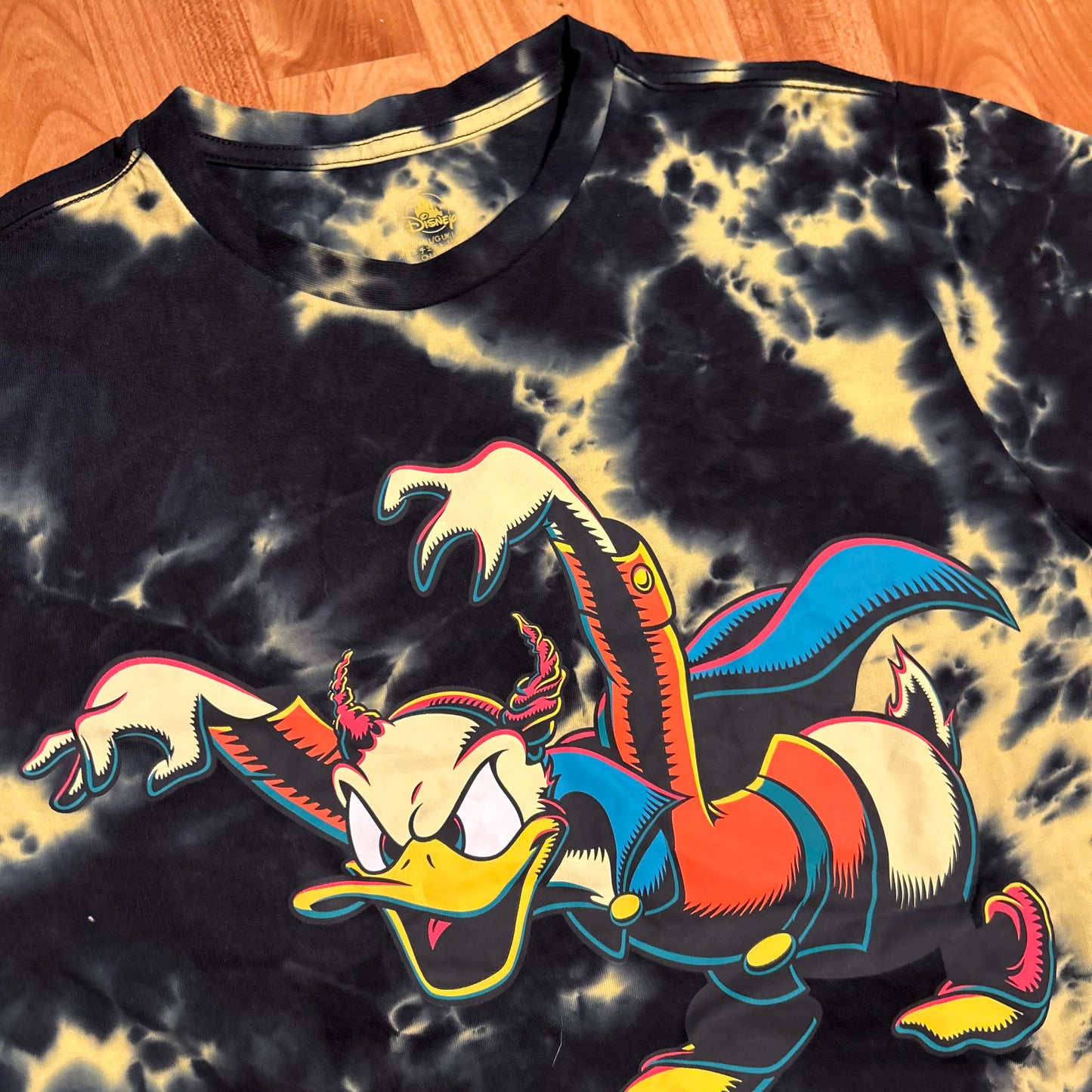 Disney Black Yellow Bleached Tie Dye Duck Tshirt - Large - 22" x 29"