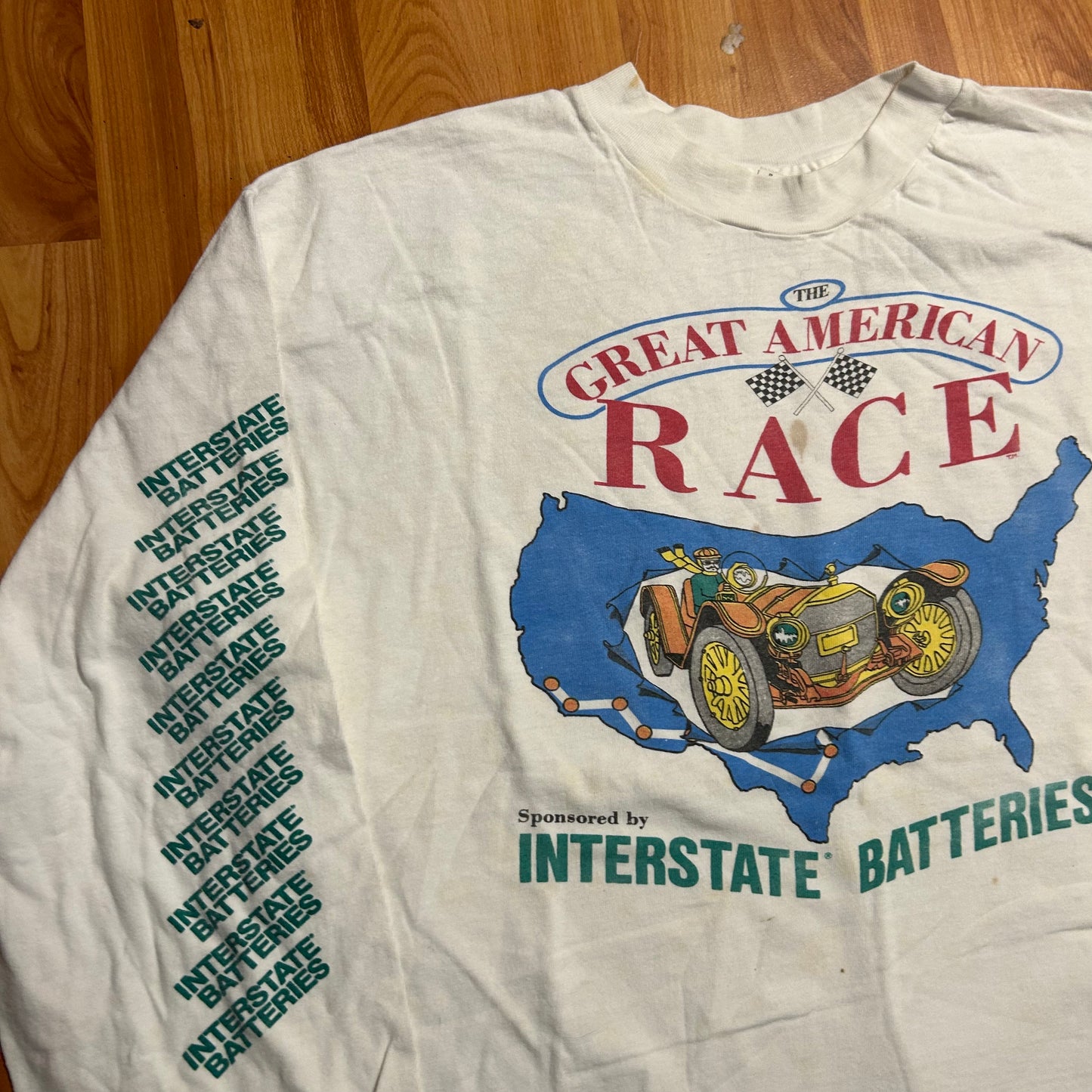 80/90's Hanes Beefy Great American Race White Longsleeve Shirt - Medium - 21" x 27.5"