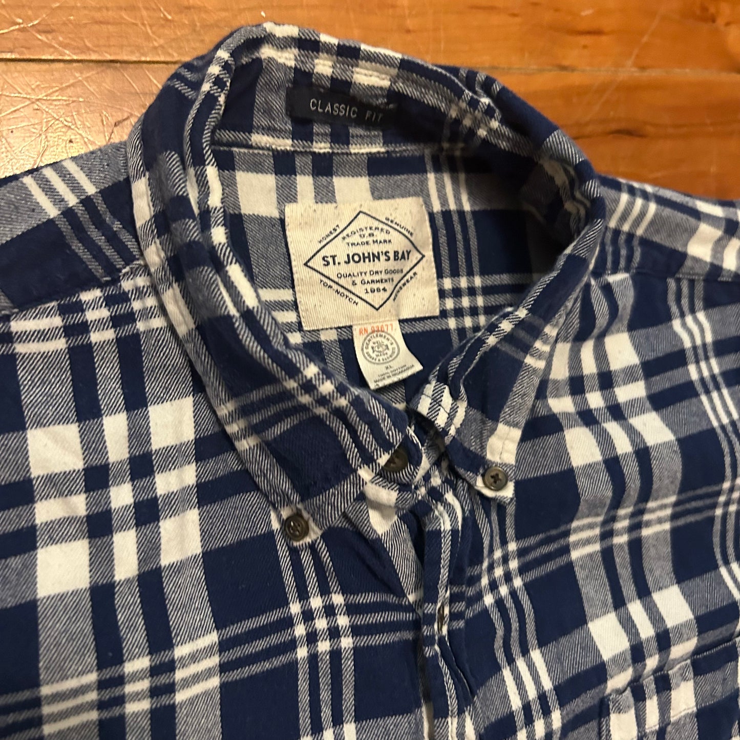 St John’s Bay Blue White Button Down Cotton Shirt - XLarge - 25" x 30"