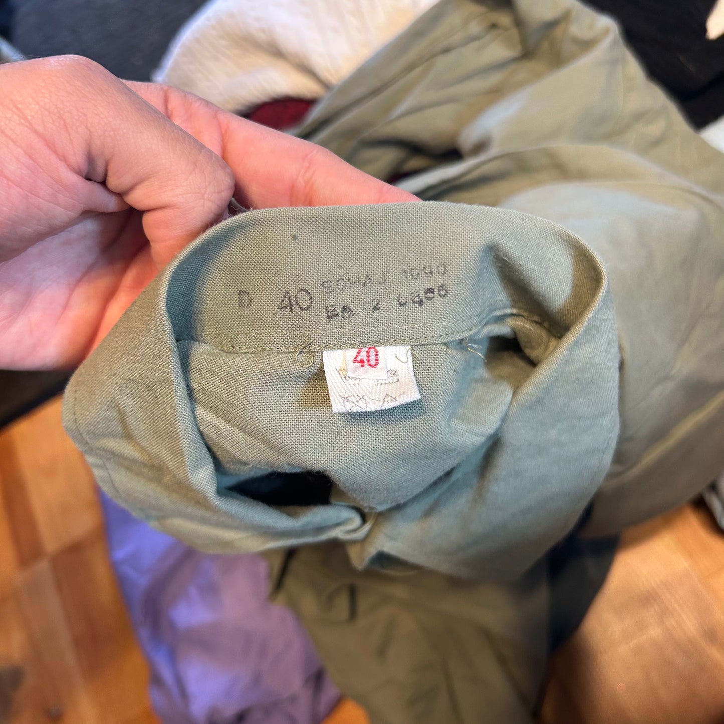 80/90's Green Button Up Shirt - Large - 23" x 30.5"