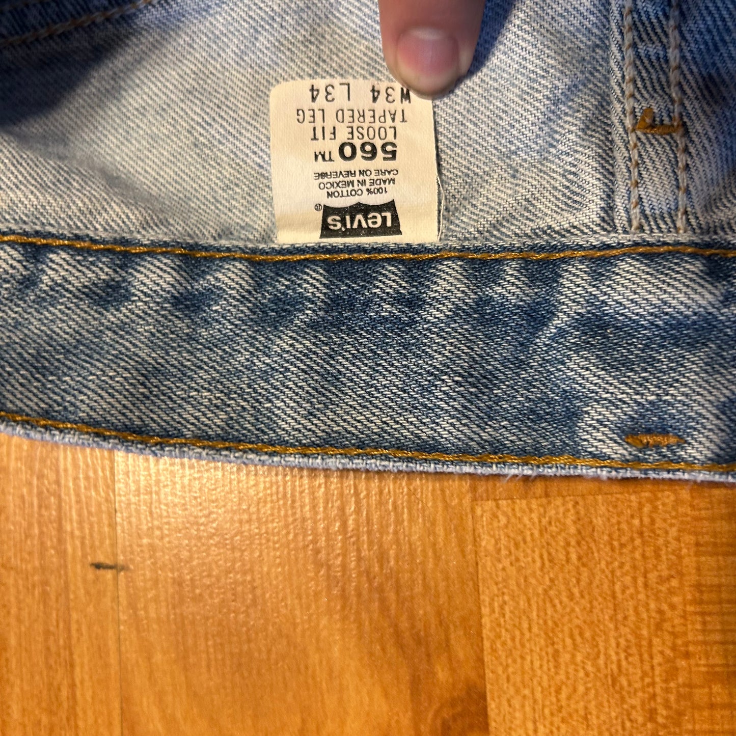 90's Levi 560 Denim Jeans - 33" x 34"
