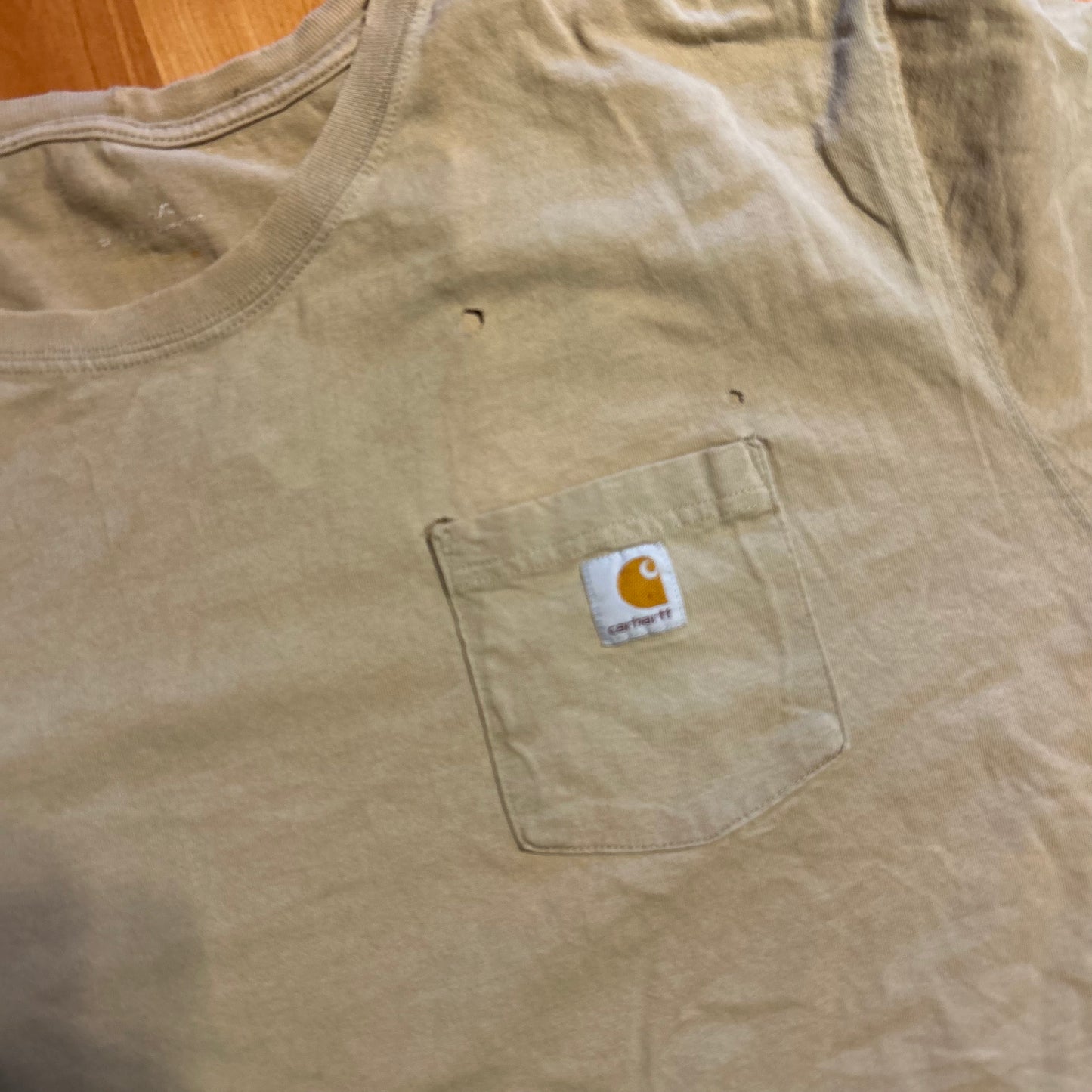 Carhartt Carphartt Brown Tan Distressed Pocket Tshirt - XLarge - 30" x 33"