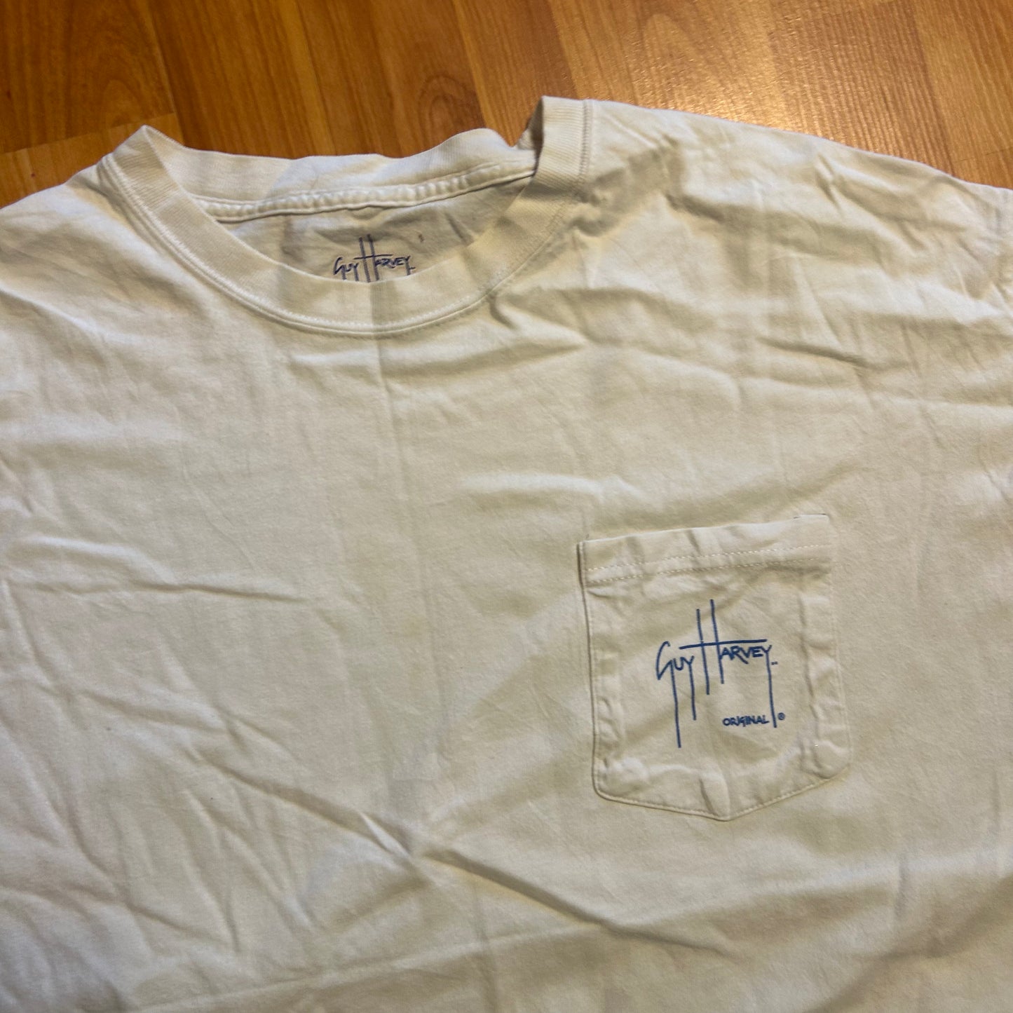 Guy Harvey Fishing White Pocket Tshirt - Large - 23.5" x 28"