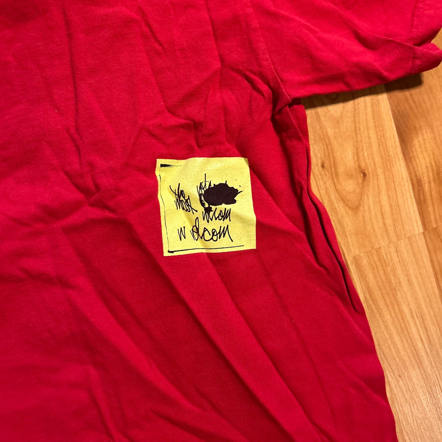 Volcom Tag Red Graphic Tshirt - XLarge - 24" x 29.5"