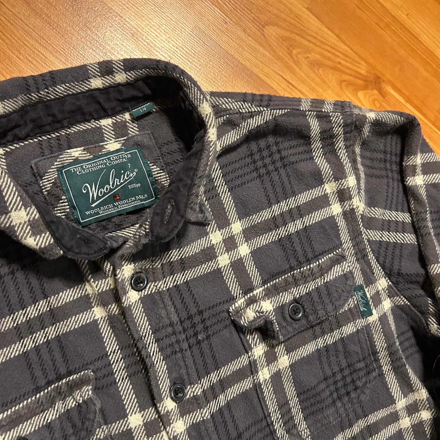 Woolrich Grey Button Up Flannel Shirt - Large - 22.5" x 29"