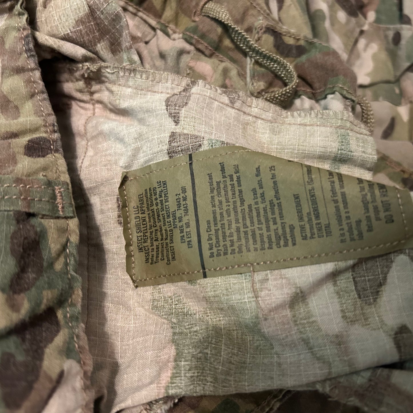 Camouflage Insect Repellent Apparel Military Cargo Pants - 32" x 33.5"