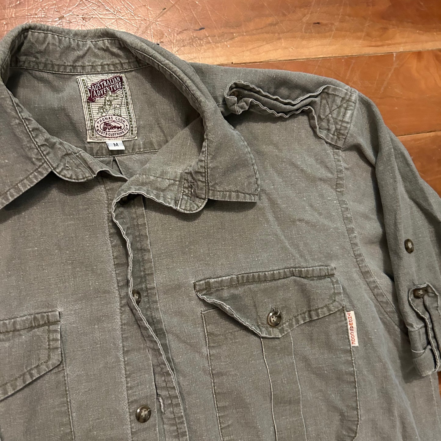 Australian Adventure Thomas Cook Clothing Co Green Button Up Short Sleeve Shirt - Large - 22" x 30"