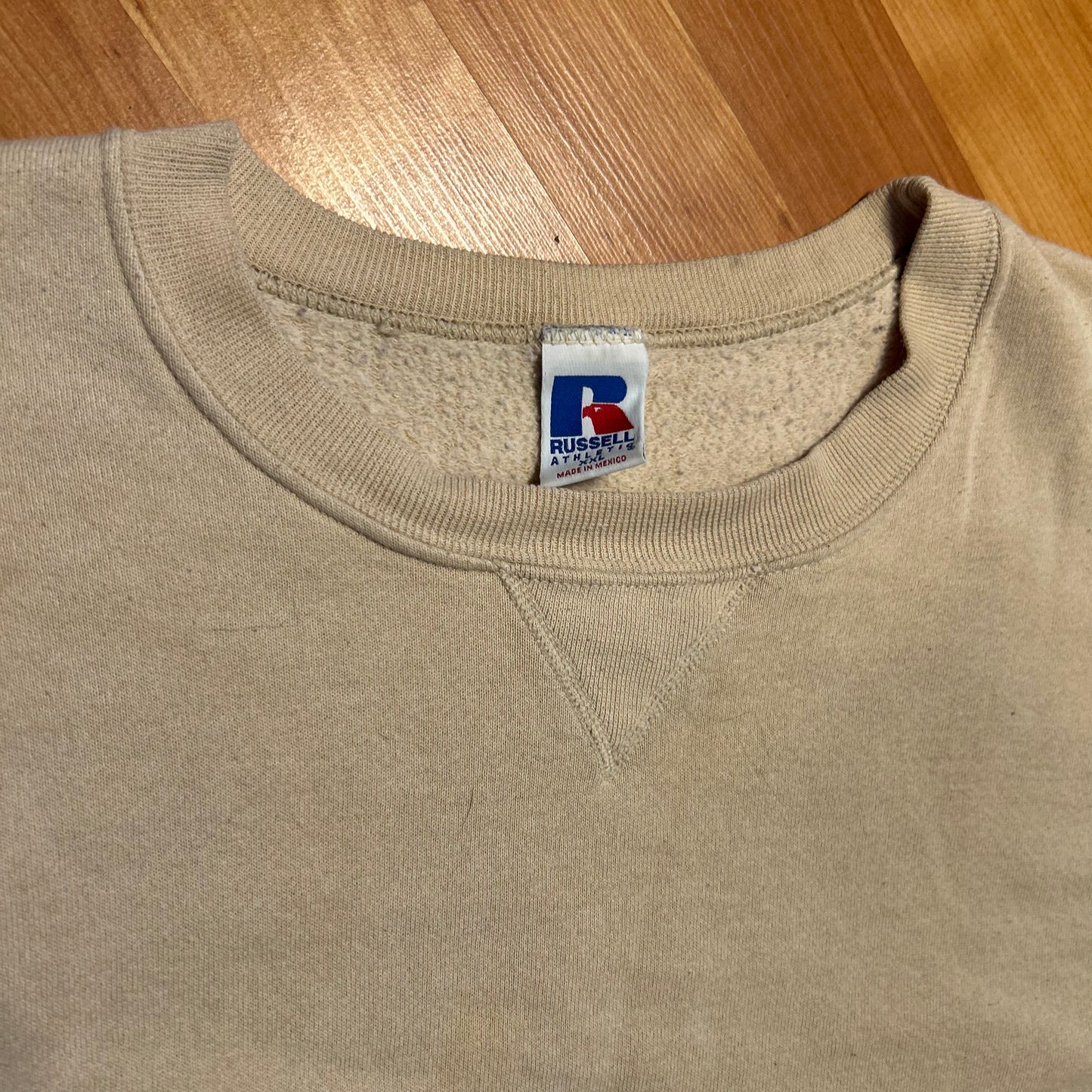 00's Russell Athletic Tan Cream Blank Crewneck Sweatshirt - XLarge - 28" x 27"
