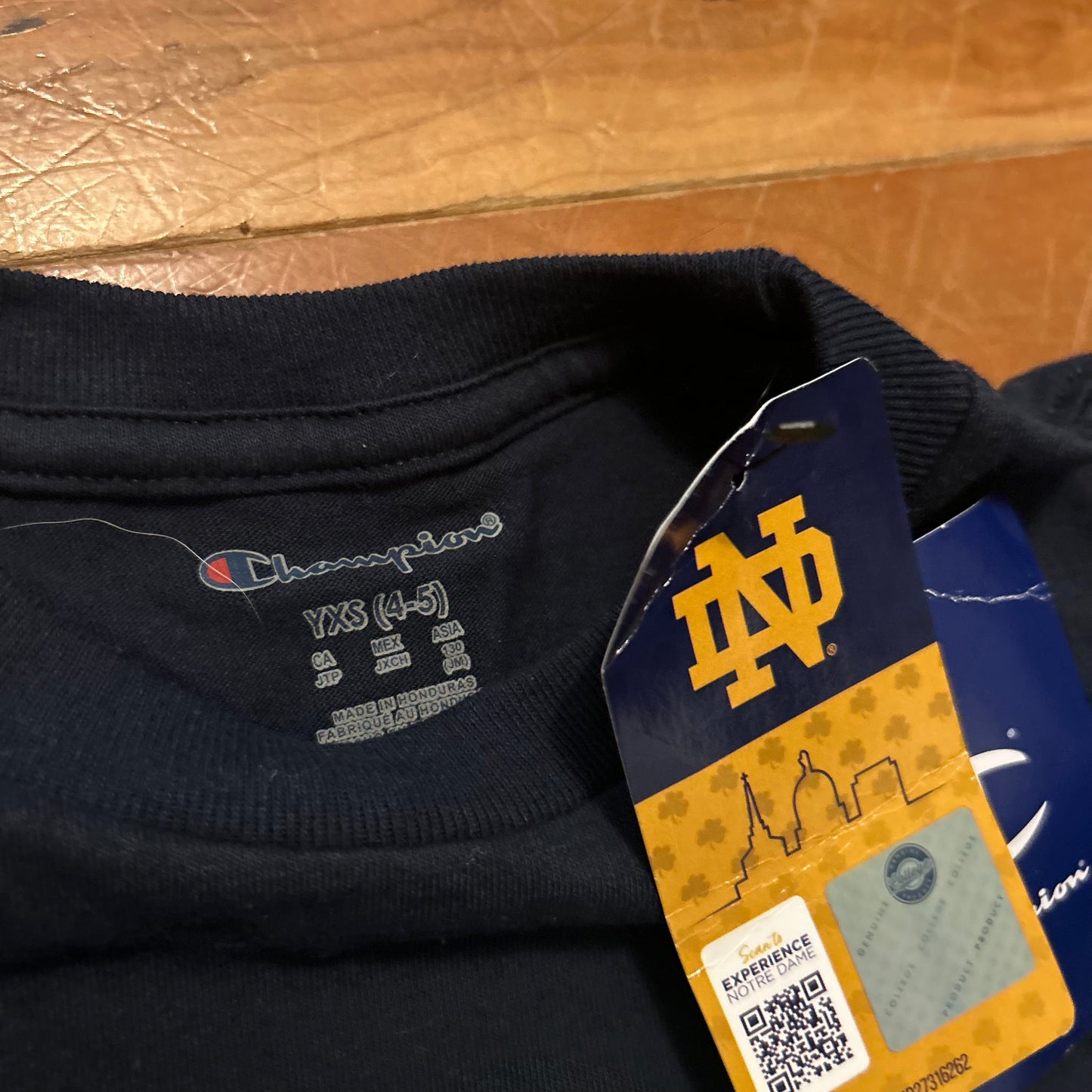 NWT Brand New Champion Navy Blue Notre Dame Fighting Irish Tshirt - XSmall - 15" x 18.5"