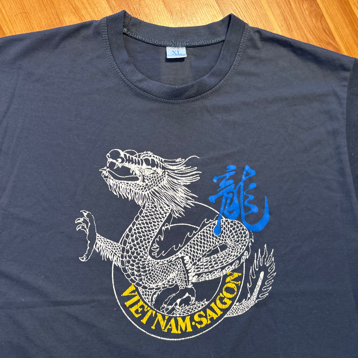 80/90's Saigon Vietnam Navy Blue Dragon Tshirt - Medium - 21" x 28"