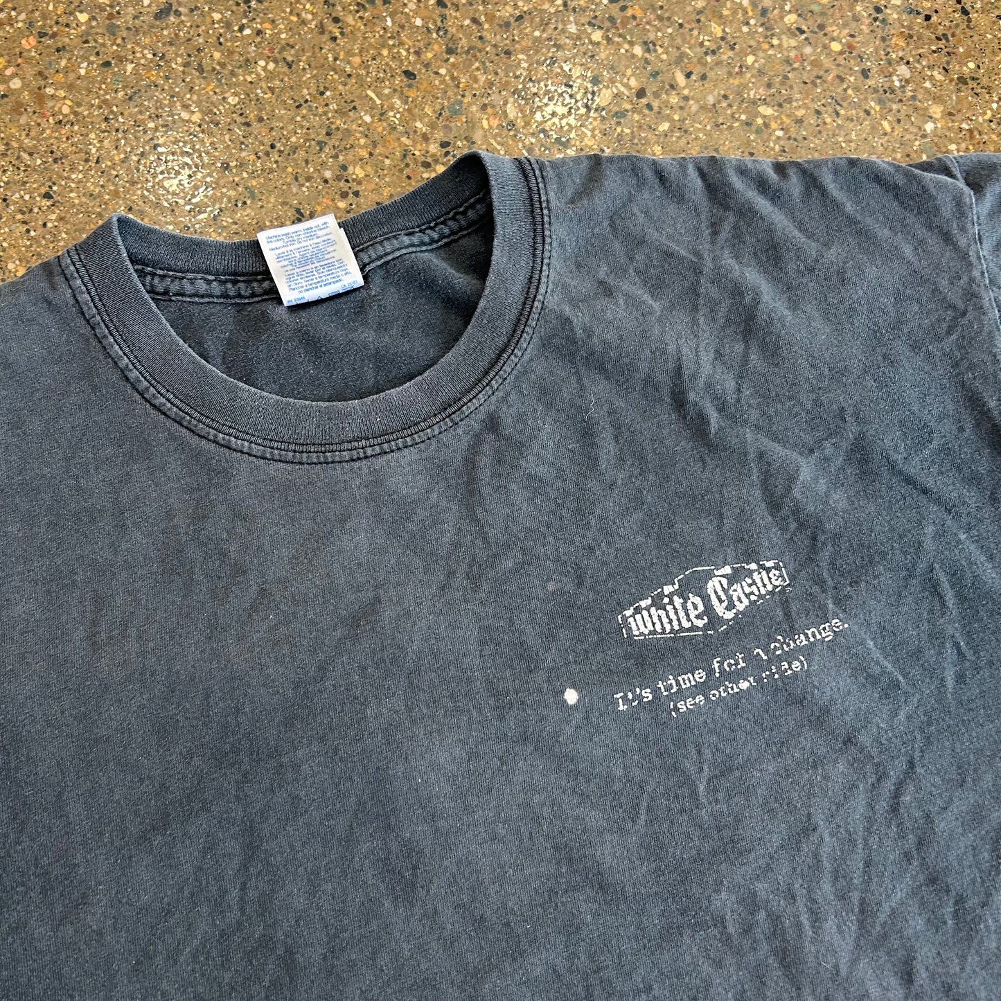 2003 White Castle Black Distressed Logo Tshirt - Large - 23" x 27"