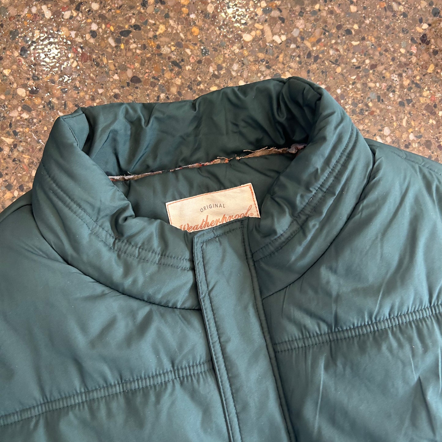 Green Weatherproof Puffer Vest - Large - 23" x 29"