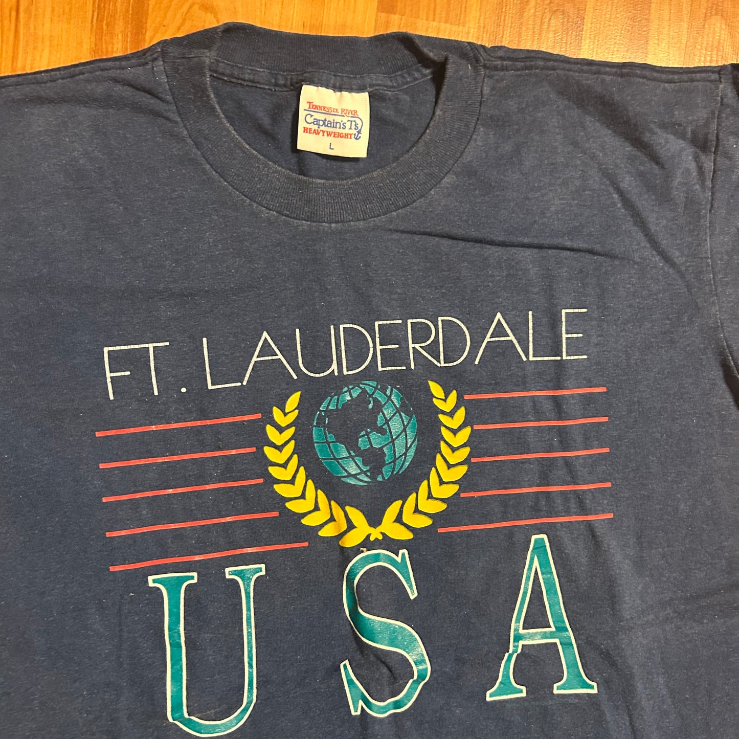 80/90's Tennessee River Golden T's Ft Lauderdale USA Navy Blue Tshirt - Medium - 20.5" x 27.5"