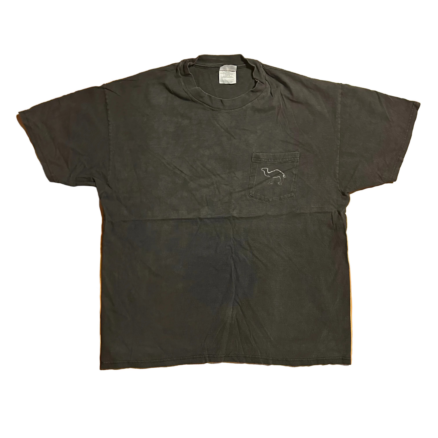 00's Camel Black Pocket Tshirt - Large - 23" x 28.5"