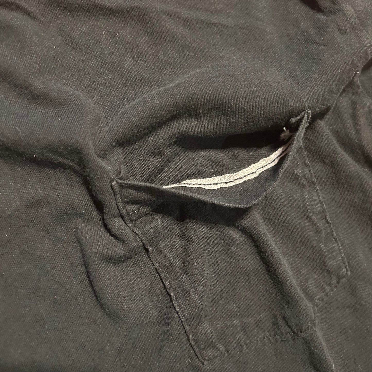FOTL 00’s Blank Black Pocket Tshirt - Medium - 20" x 29.5"