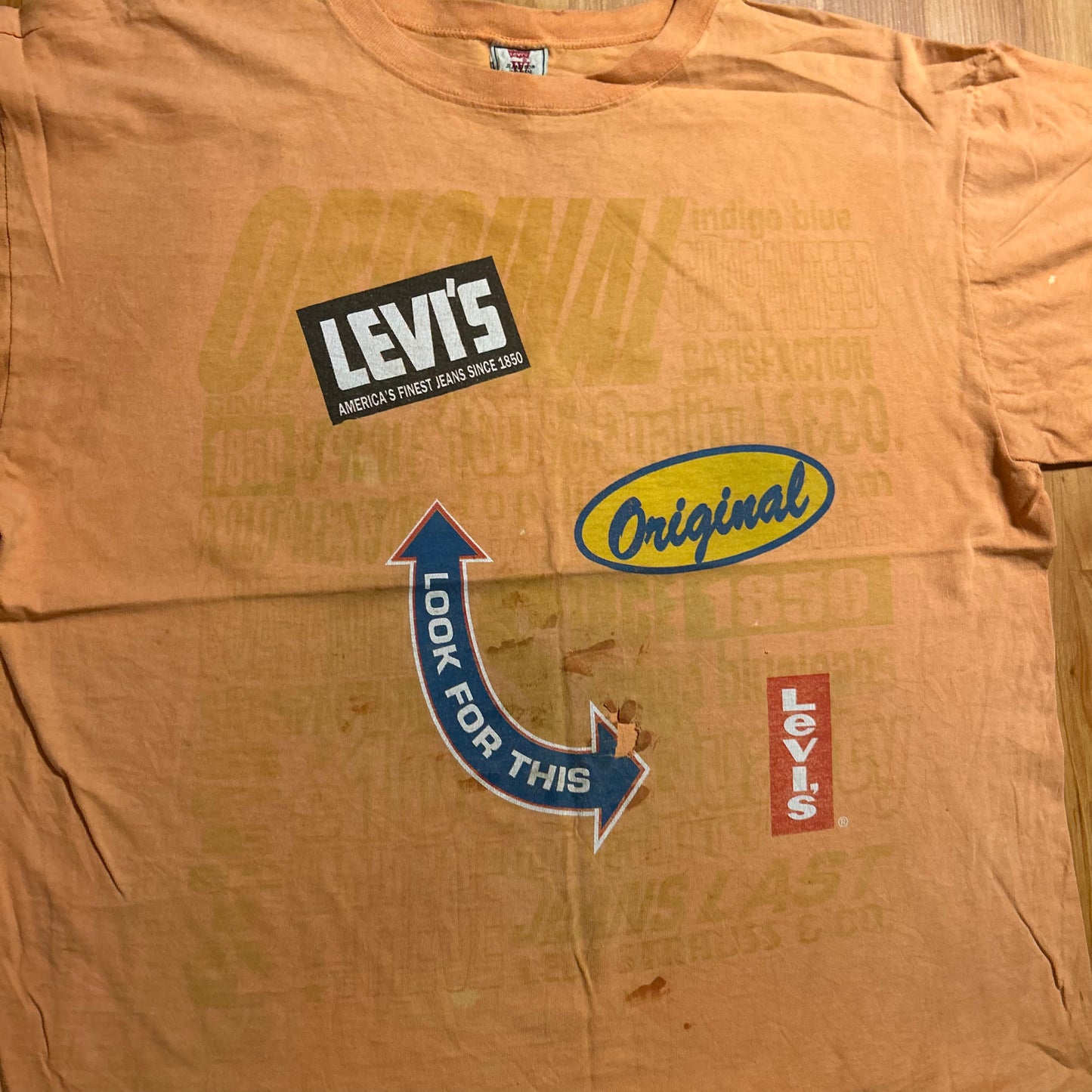 90’s Levi's For Women Original Logo Orange Tshirt - Large - 23" x 26"