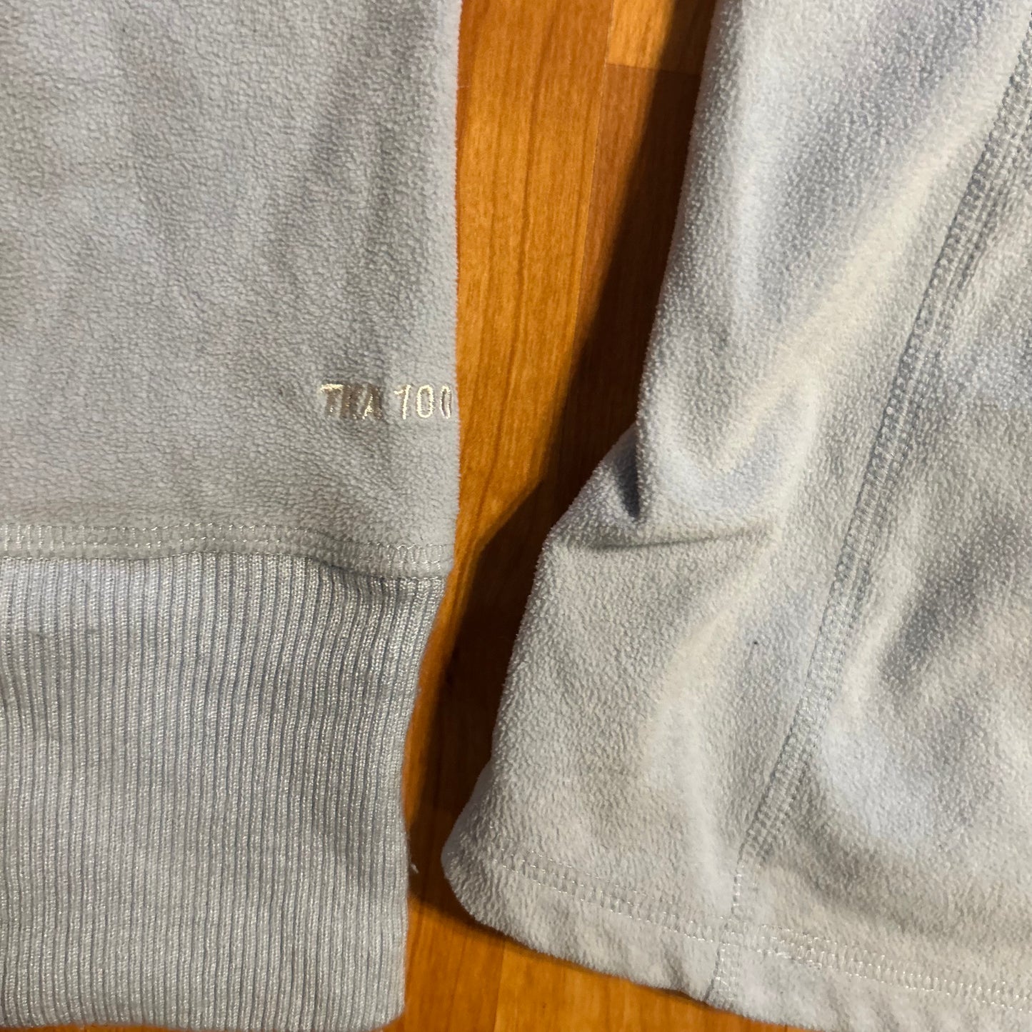 The North Face Light Blue Acrylic Polyester V Neck Fleece Sweatshirt - Small - 19" x 26"