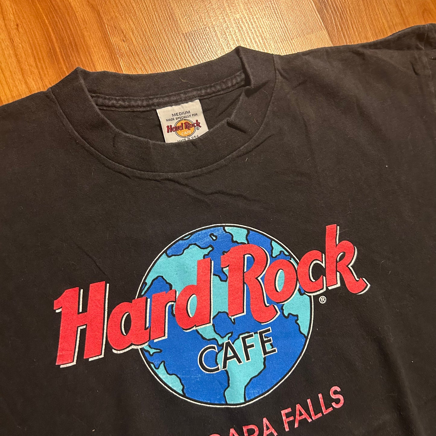 90’s Hard Rock Cafe Niagara Falls Black Tshirt - Medium - 21.5" x 26.5"