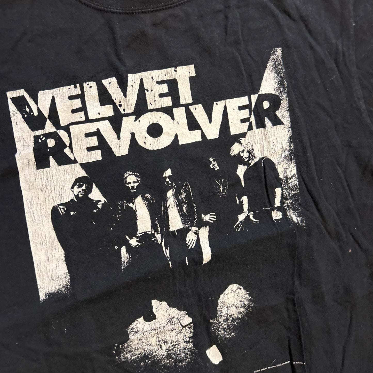 00’s Velvet Revolver 2004 Black Music Band Tshirt - Small - 19" x 26"