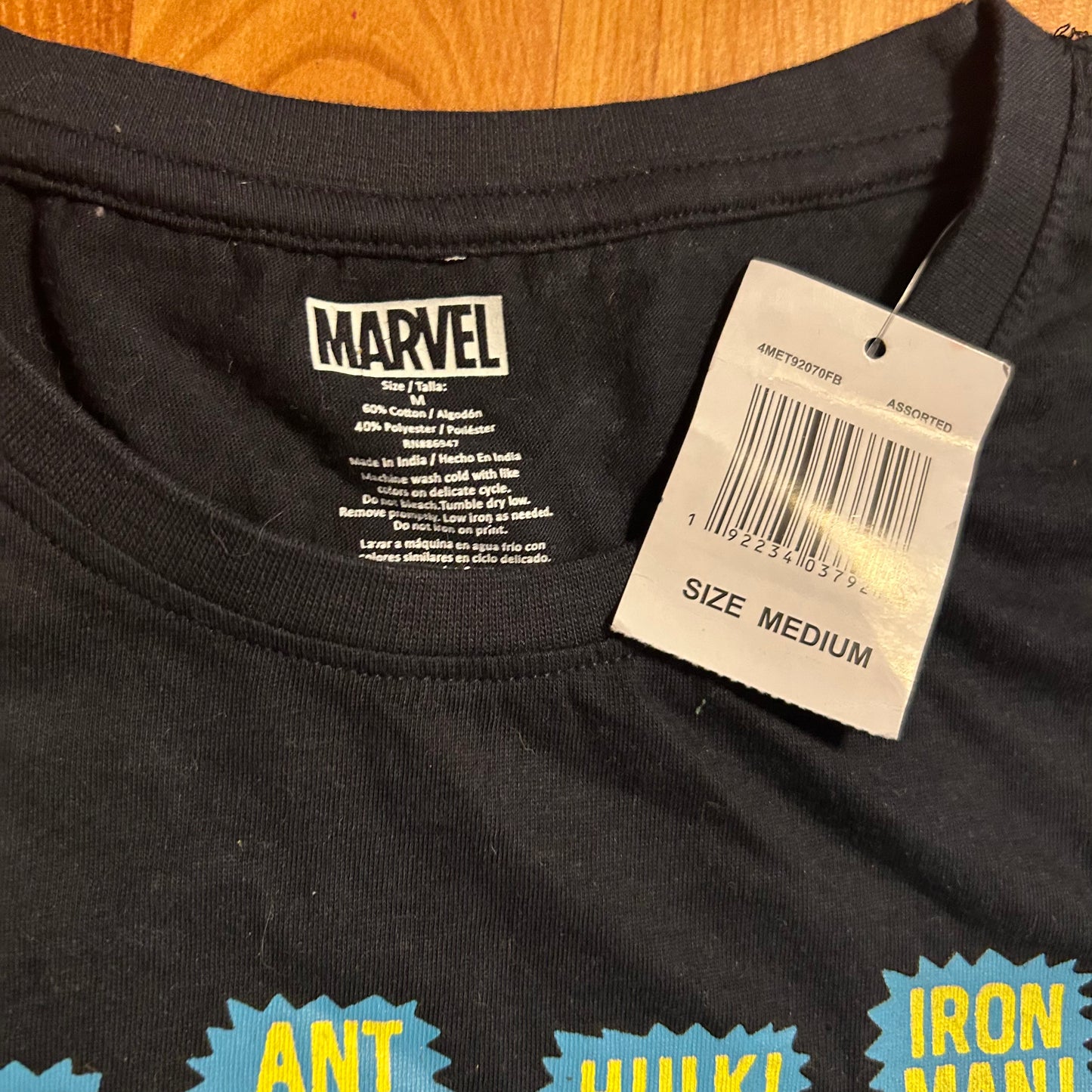 NWT Marvel Comics Avengers Cotton Poly Black Tshirt - Medium - 20" x 27"