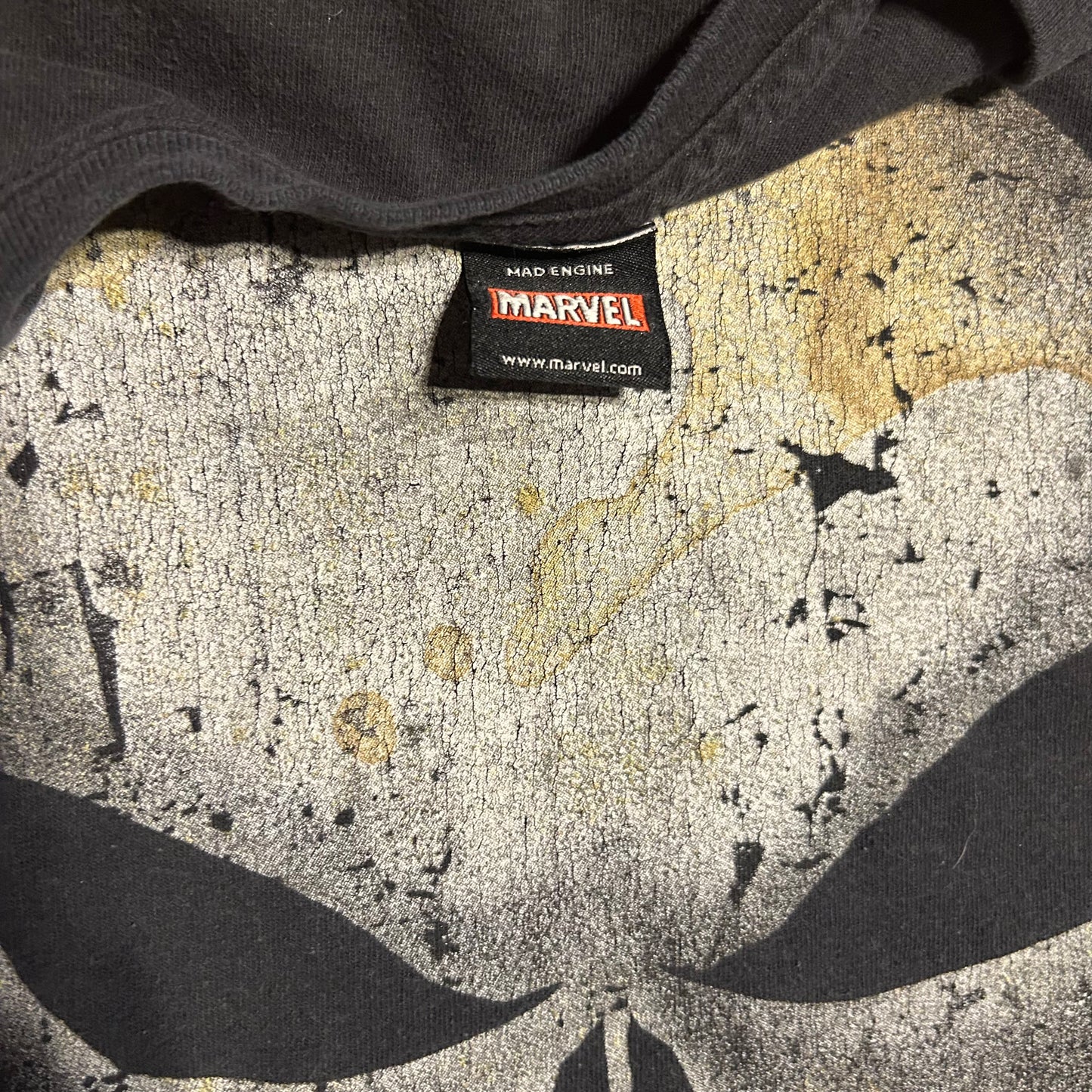 Marvel Comics 2012 Mad Engine Punisher Logo Skull Black Cotton Tshirt - XLarge - 27" x 30.5"