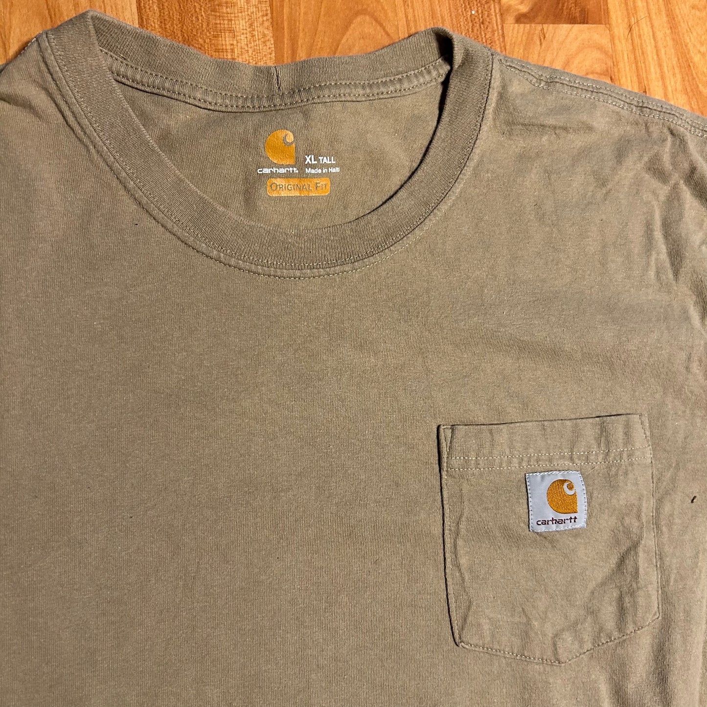 Carphartt Tan Pocket Carhartt Tshirt - XLarge - 24" x 32"