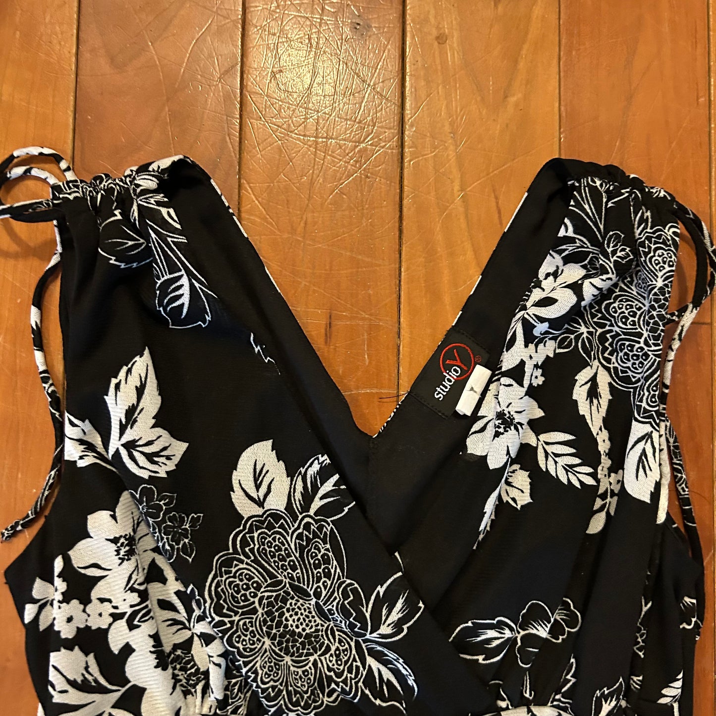90's Studio Y Black Floral Dress - Tagged Small - 13" x 36"