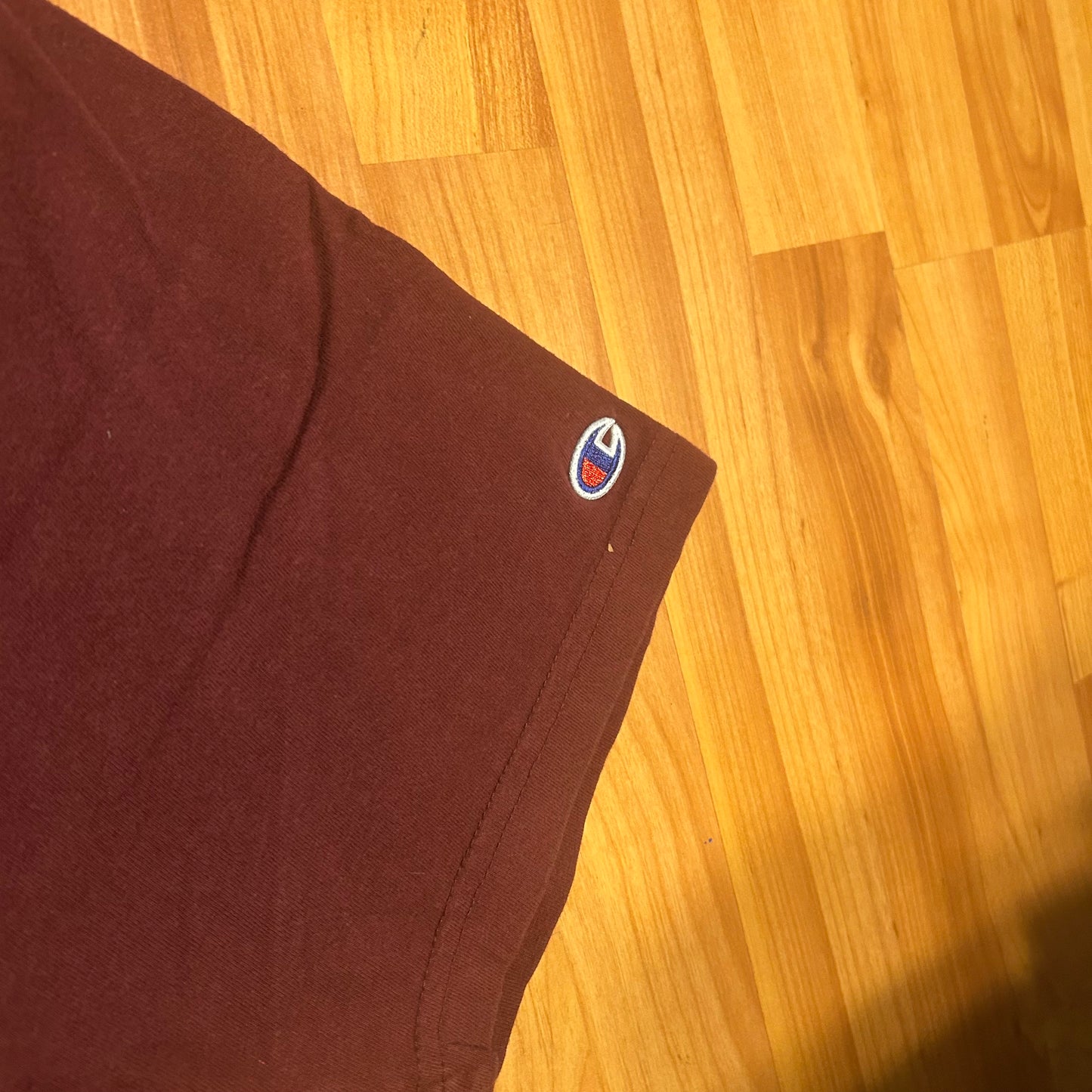 Champion Harvard University Rowing Crew Maroon Red College Tshirt - Medium - 21” x 29”