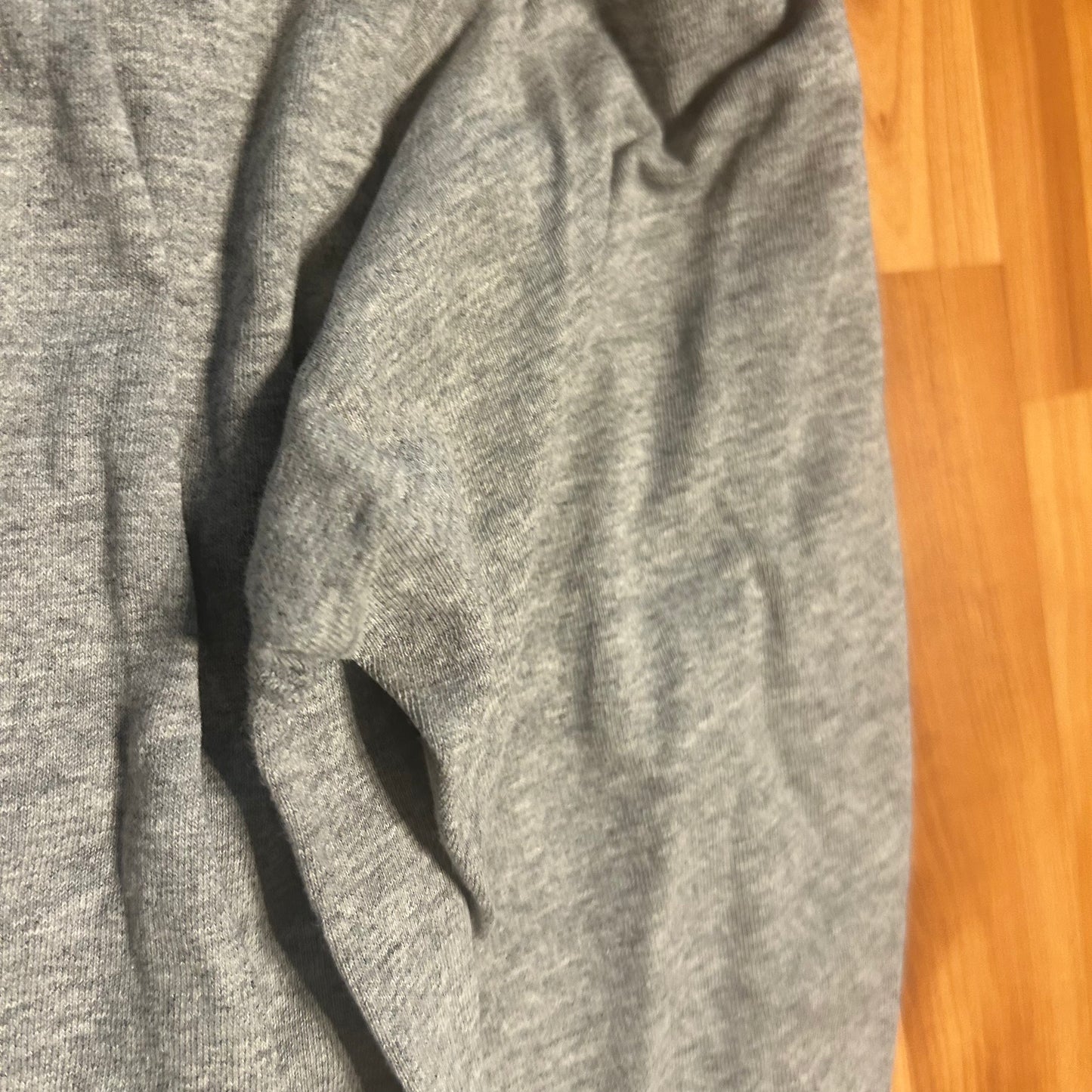 Steve and Barry’s Purdue University Boilermakers Grey Gray 90/10 Cotton Polyester College Longsleeve Shirt - Large - 23” x 29”