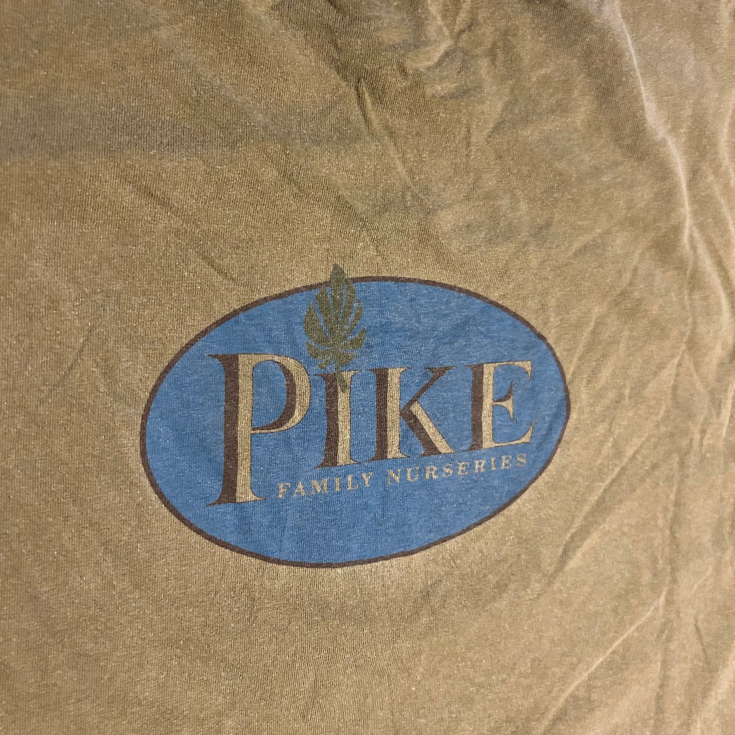 Gagwear I Love to Play in the Dirt Funny Brown Cotton Tshirt - Large - 23” x 31.5”