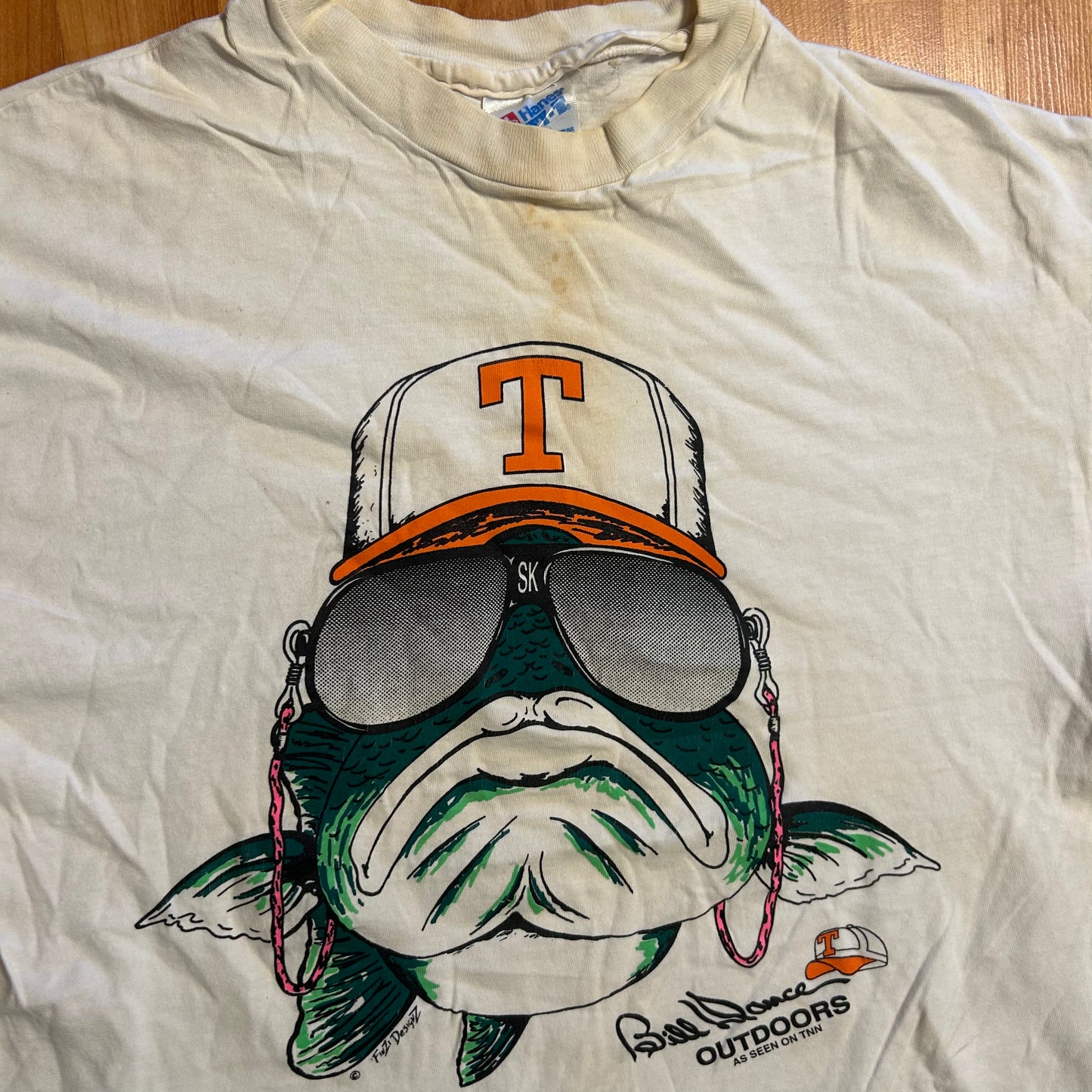 90's Hanes Beefy Bill Dance Outdoors TNN Tennessee White Fish Hat Tshirt - Medium - 21" x 26"