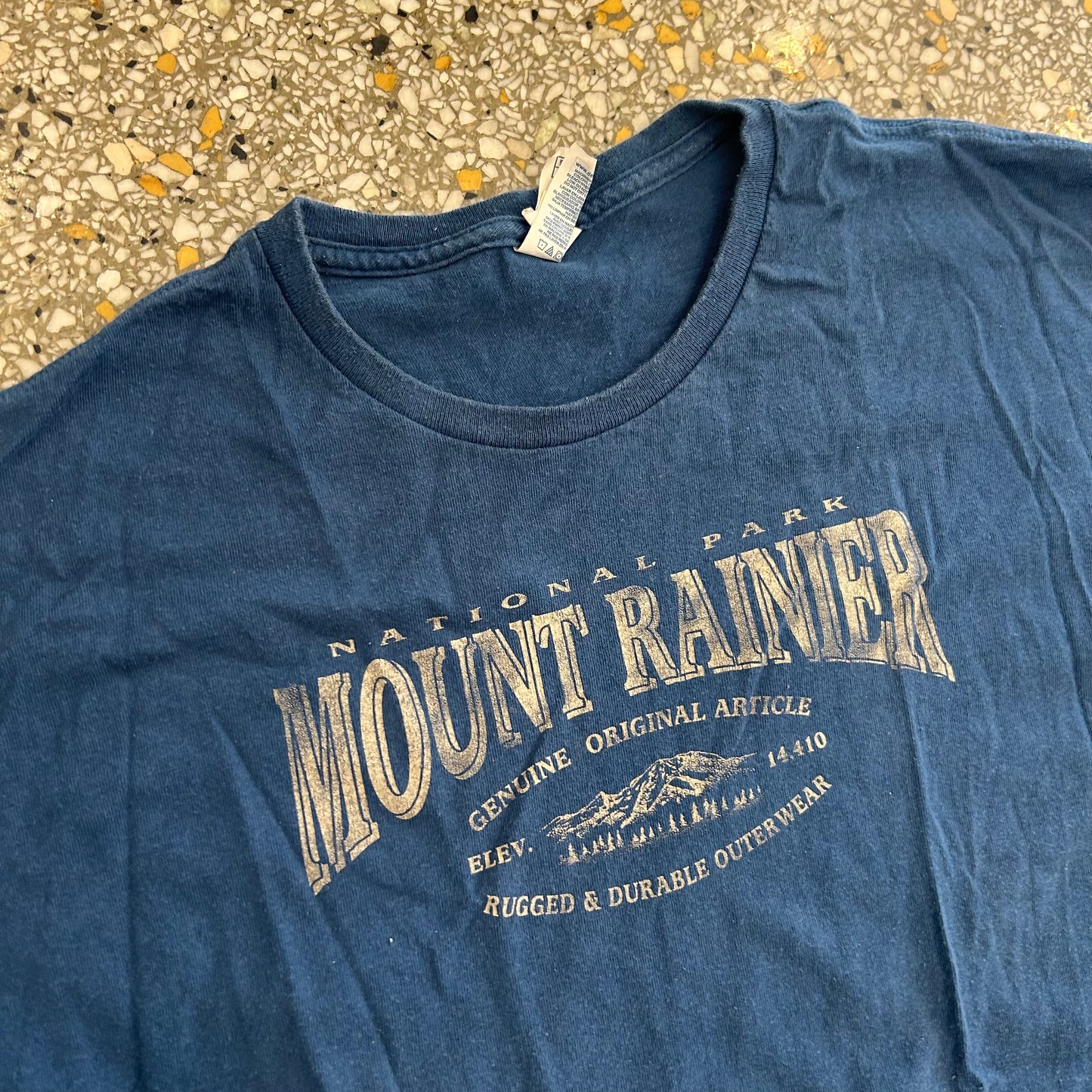 Mount Rainier Navy Blue Tshirt - XLarge - 24" x 29"