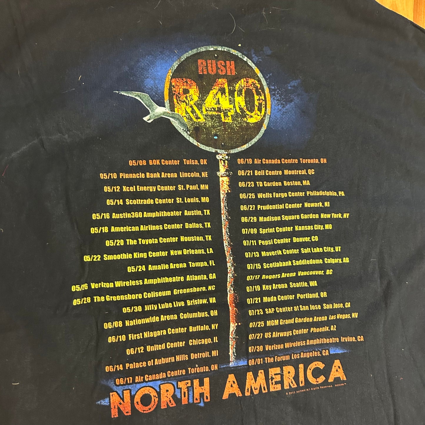 Gildan Ultra Cotton Rush Tour 2015 Music Black Tshirt - XLarge - 25.5" x 30.5"