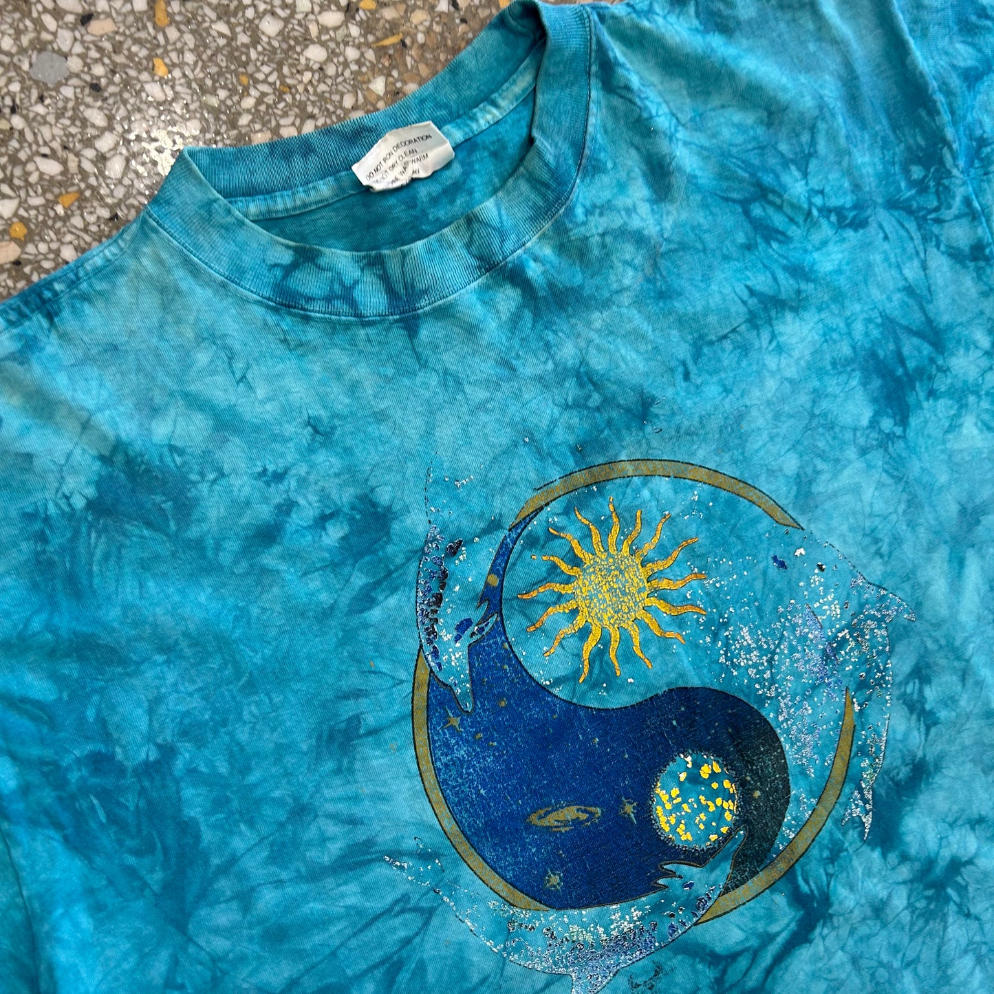 Dolphins Sun Tie Dye Blue Tshirt - Large - 23.5" x 28"