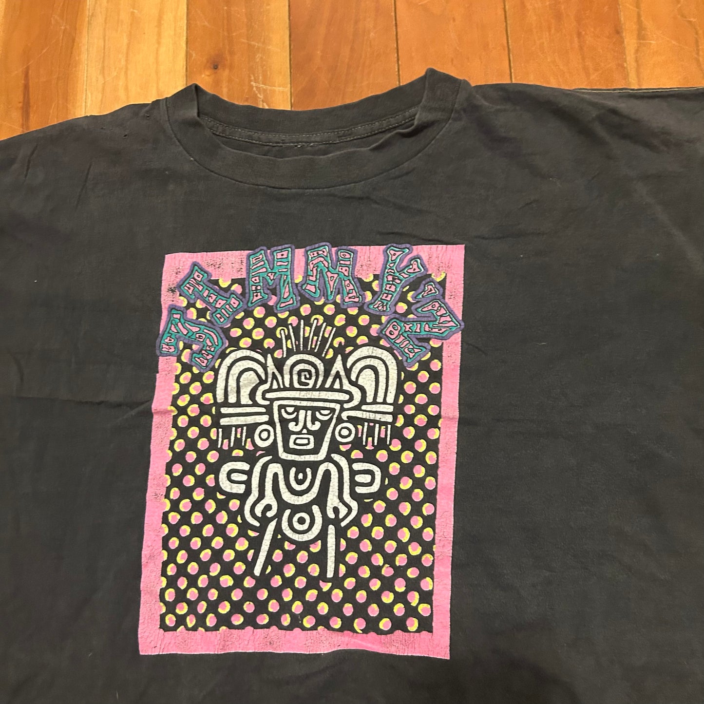 80/90's Jimmy'z Cropped Black Faded Tshirt - XLarge - 26" x 19"