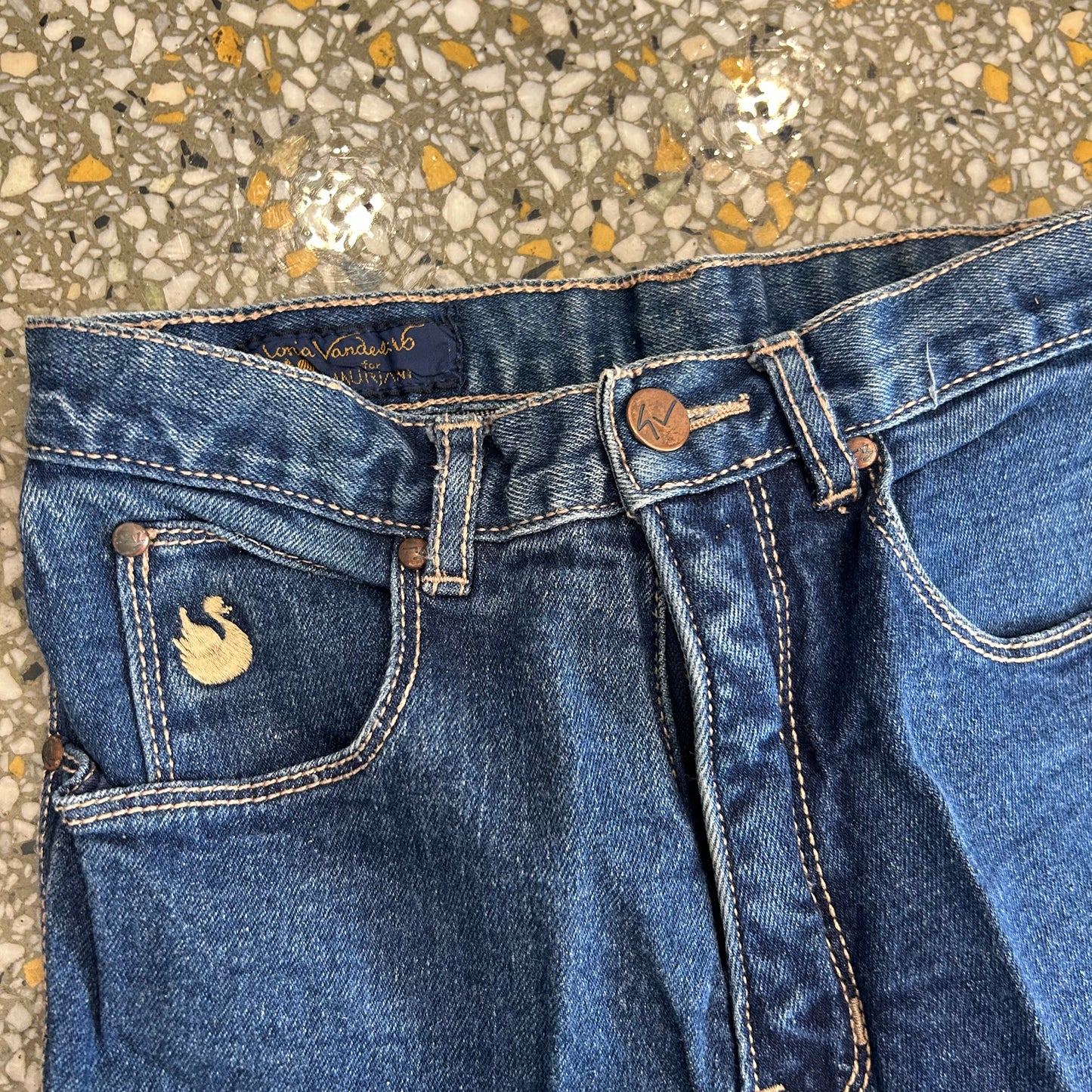 90's Gloria Vanderbilt Murjani Denim Blue Jeans - Tagged 6 - 25" x 33.5"